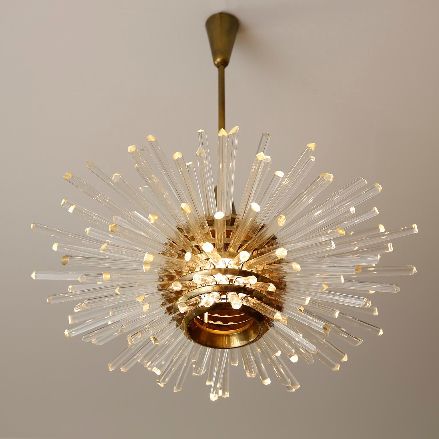 Pair of 'Miracle' Sputnik Chandeliers by Bakalowits, Brass Glass Rods, 1960s (Messing)