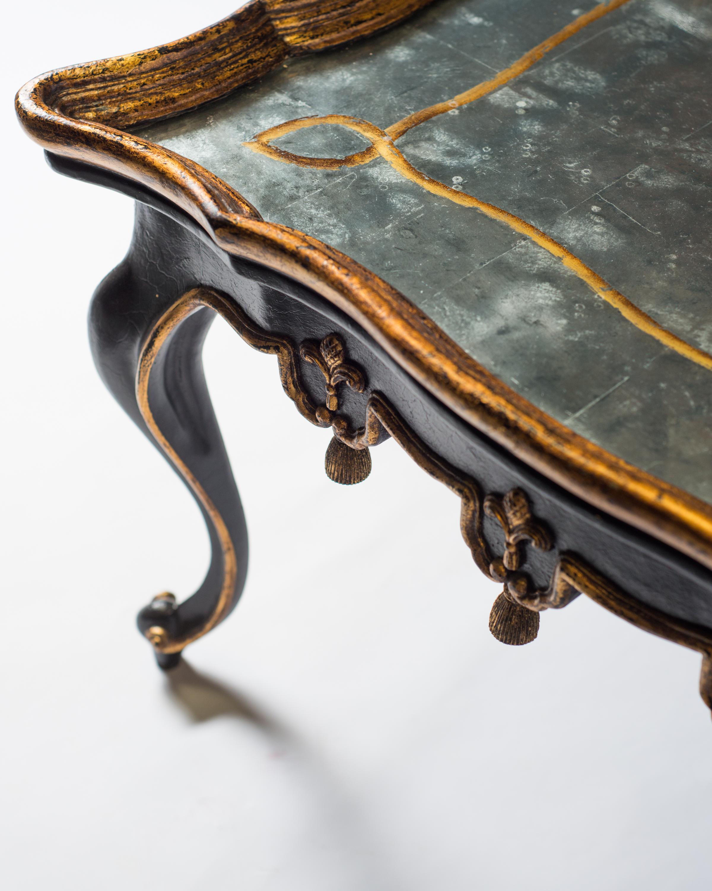 Gilt Pair of Mirrored Verre Eglomise Carved Side Tables with Gilding For Sale