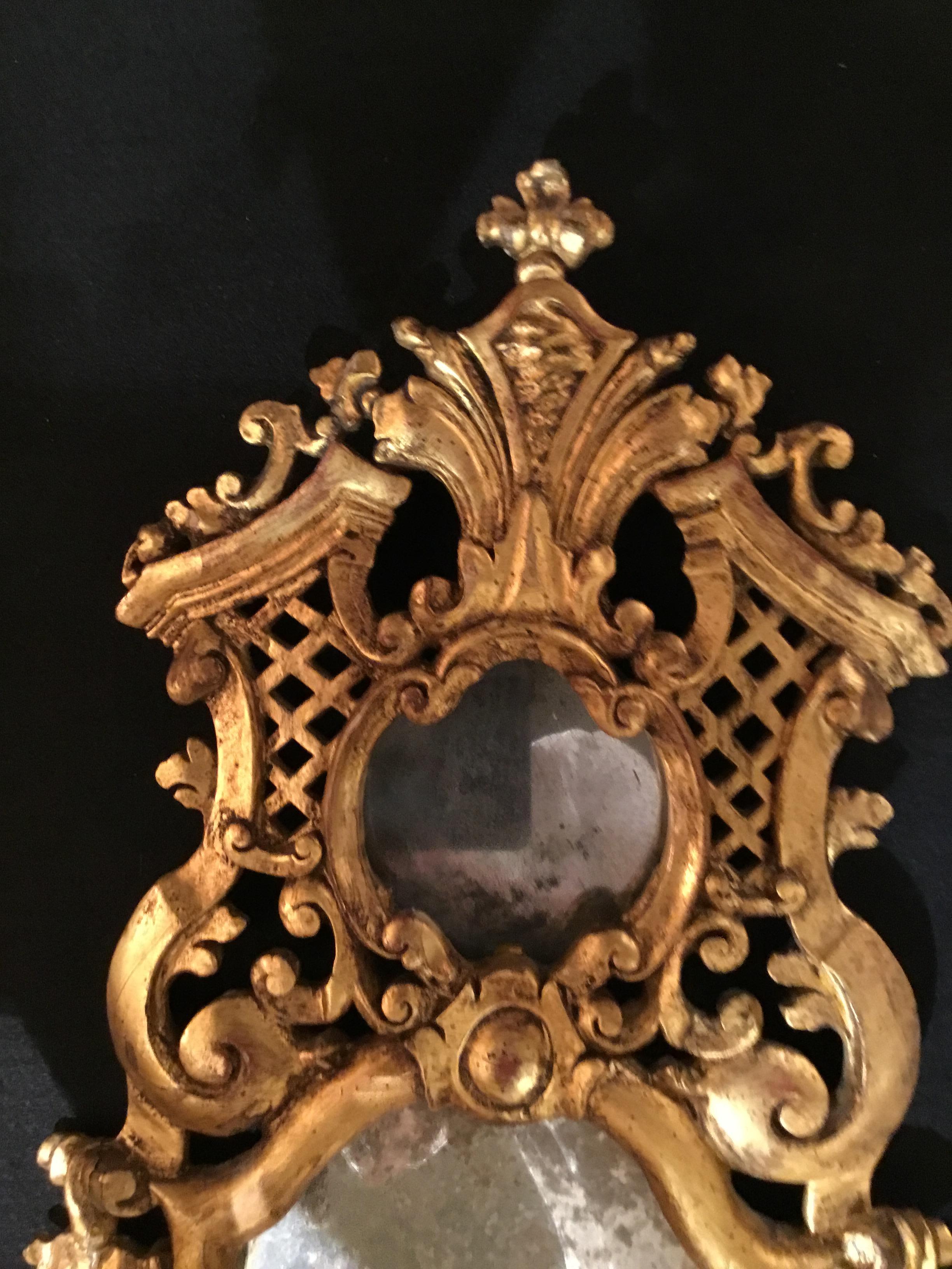 Pair of Mirrored and Carved Giltwood Sconces, French, 19th Century with carving In Good Condition For Sale In Houston, TX