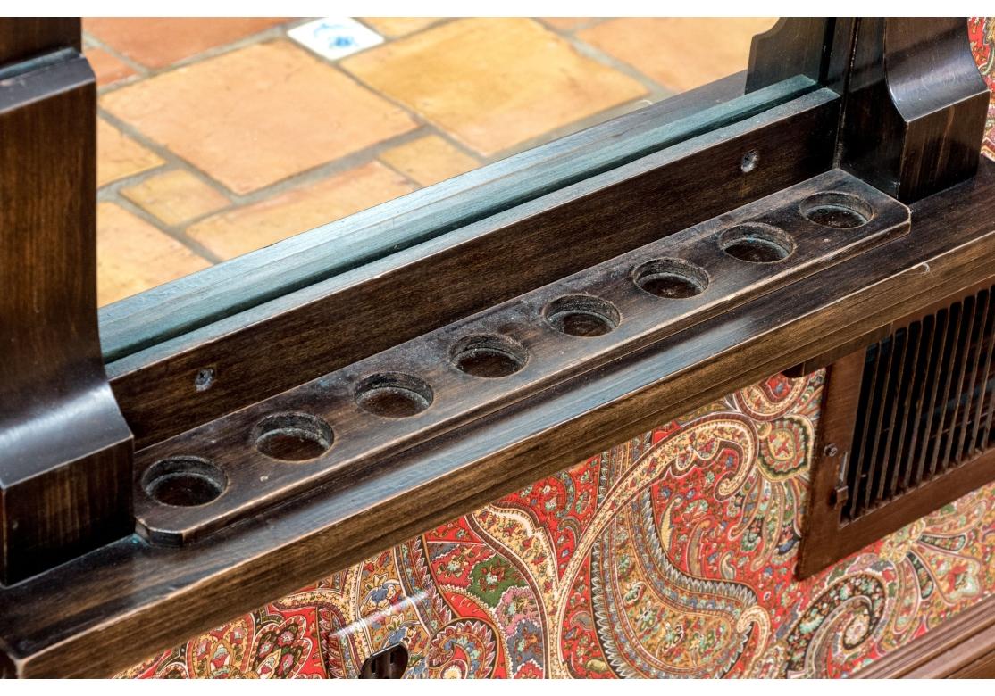 20ième siècle Pair Of Mirrored Billiard Cue Holders With Point Counter en vente