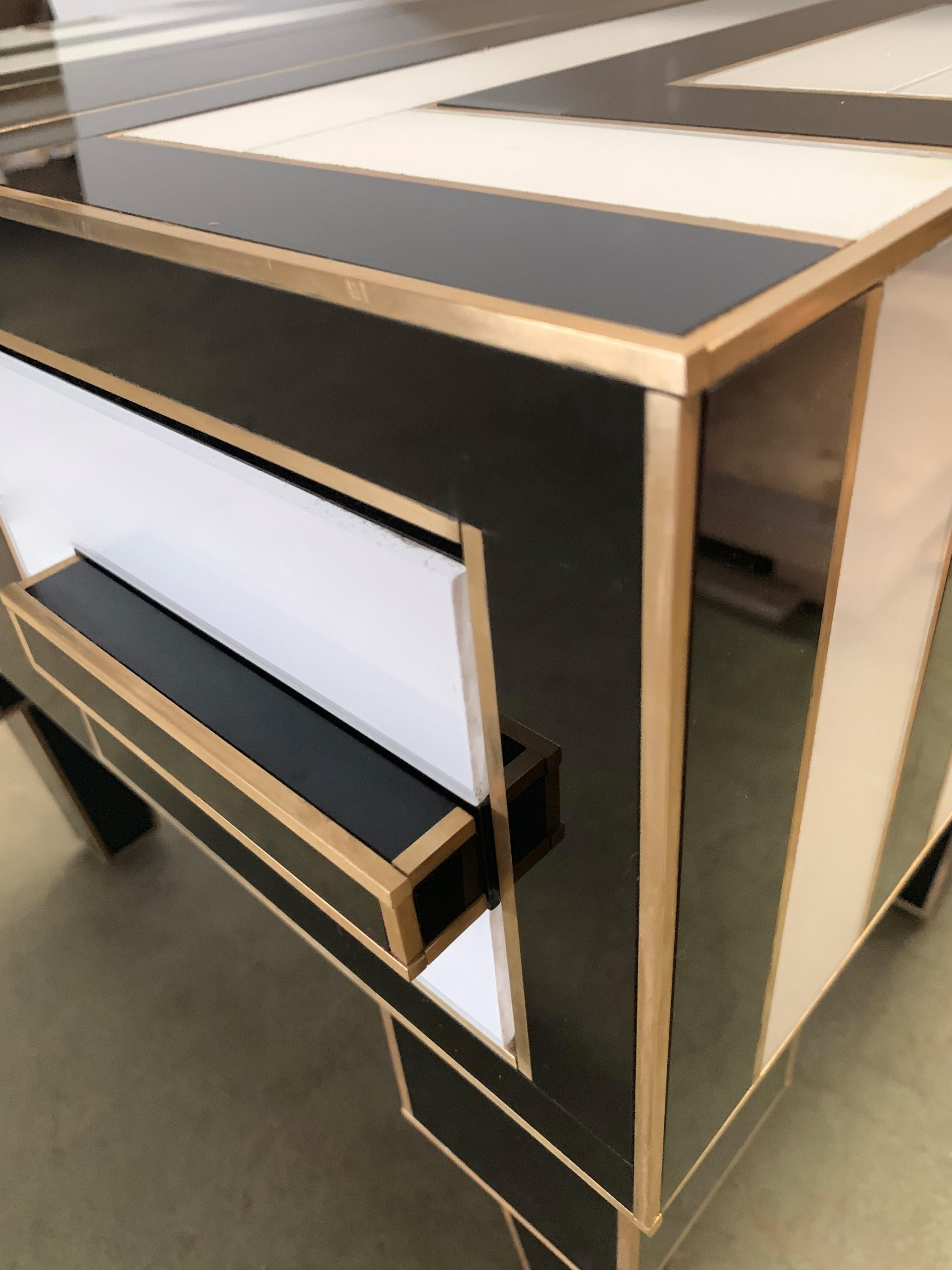 Pair of Mirrored and Brass Nightstands with One-Drawer in Black and White 13