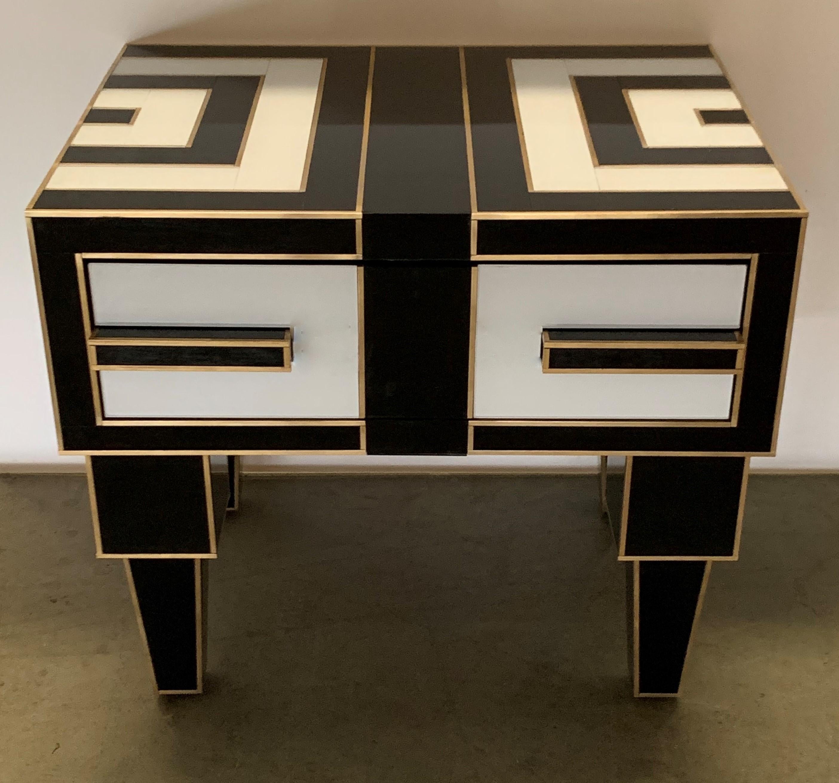Pair of Mirrored and Brass Nightstands with One-Drawer in Black and White 1