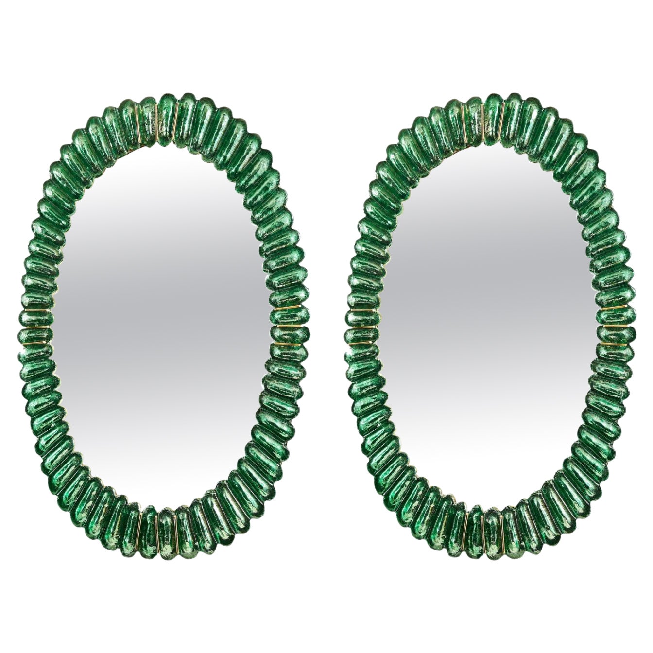 Paire de miroirs en verre de Murano vert