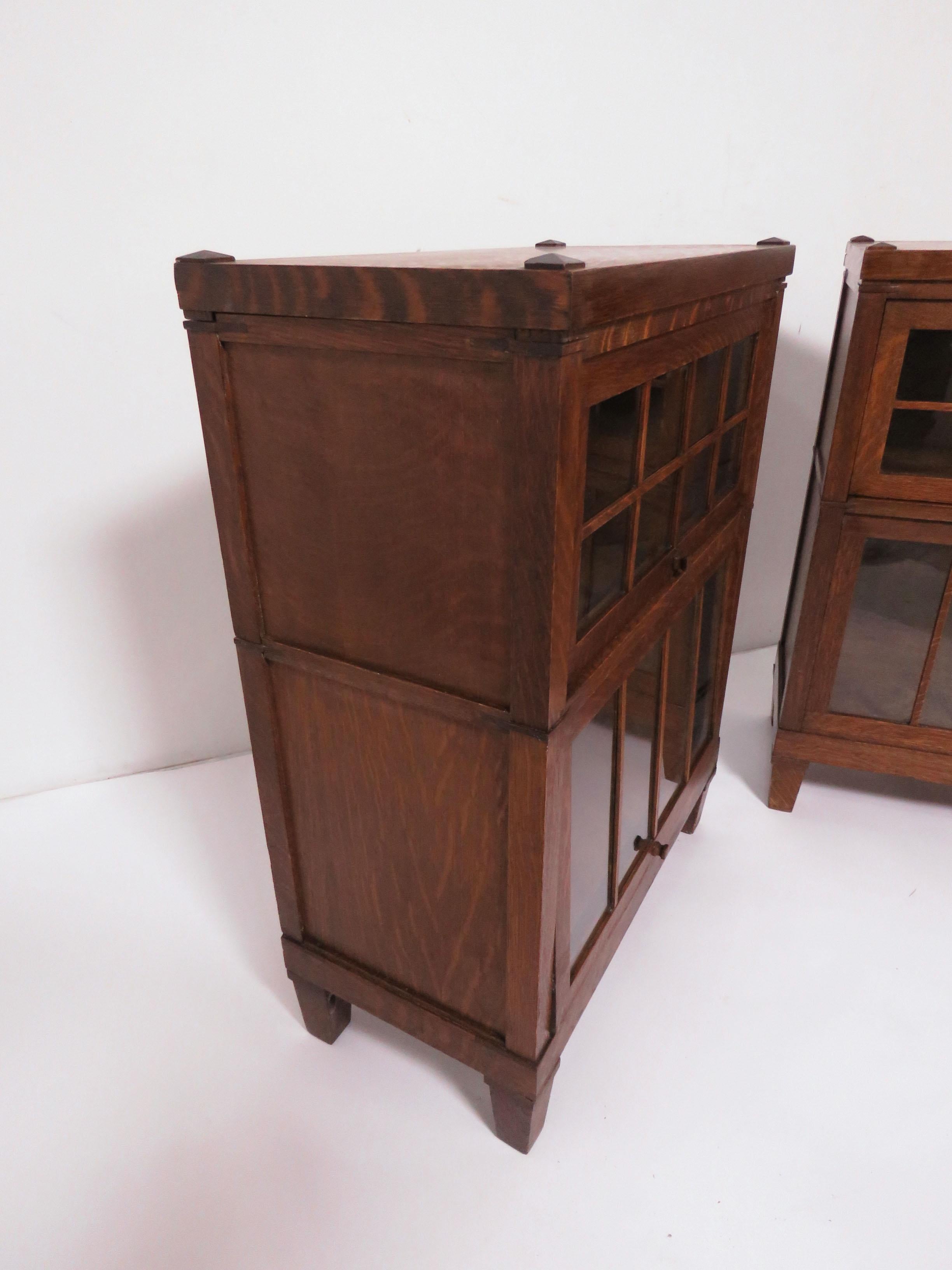 Pair of Mission Oak Arts & Crafts Barrister Bookcase Cabinets by Macey Co. 3