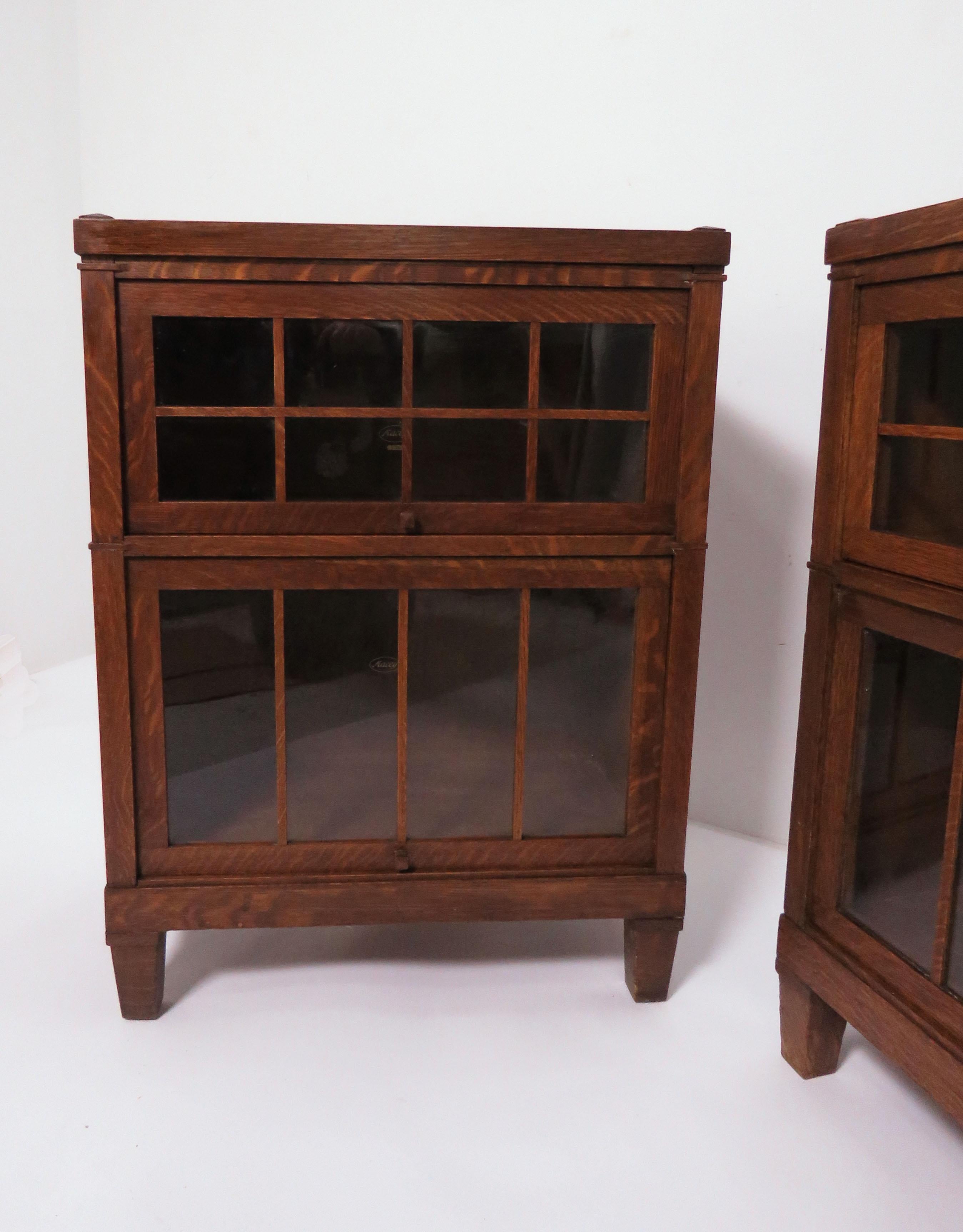 Pair of Mission Oak Arts & Crafts Barrister Bookcase Cabinets by Macey Co. In Good Condition In Peabody, MA