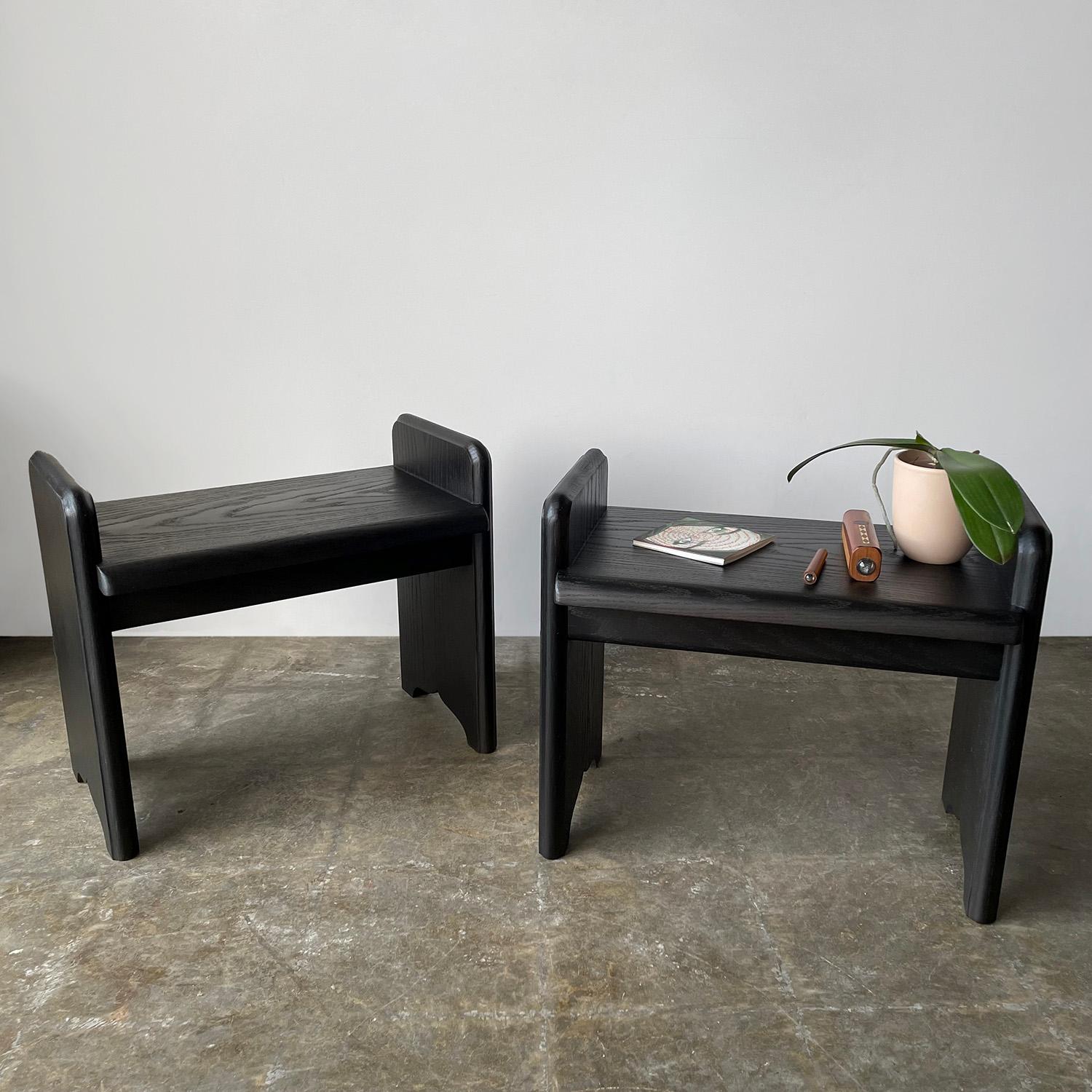 Pair of Mission Oak End Tables In Good Condition For Sale In Los Angeles, CA