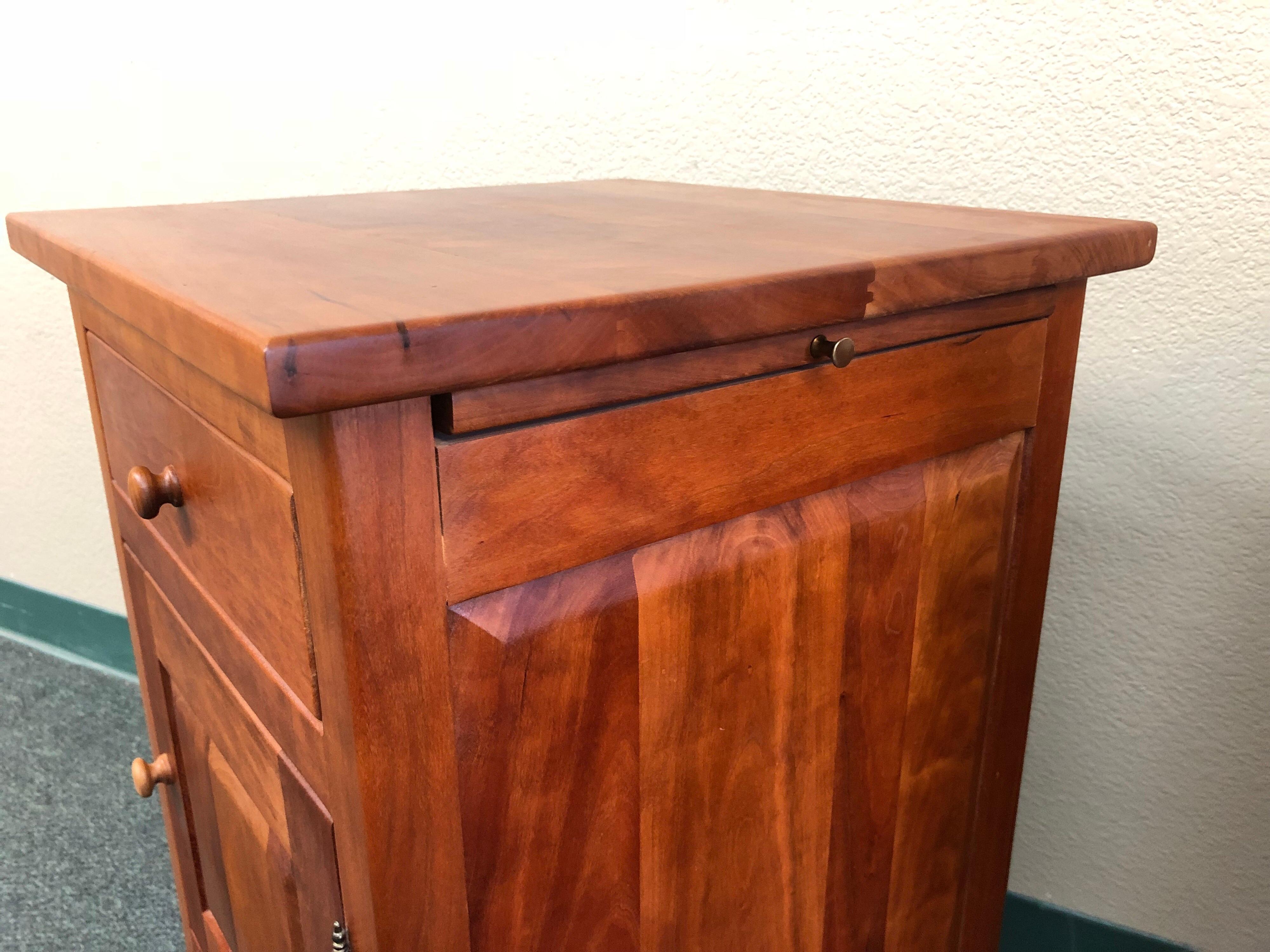 Contemporary Pair of Mission Tonya's Borkholder Furniture Cherrywood Bedside Chests For Sale