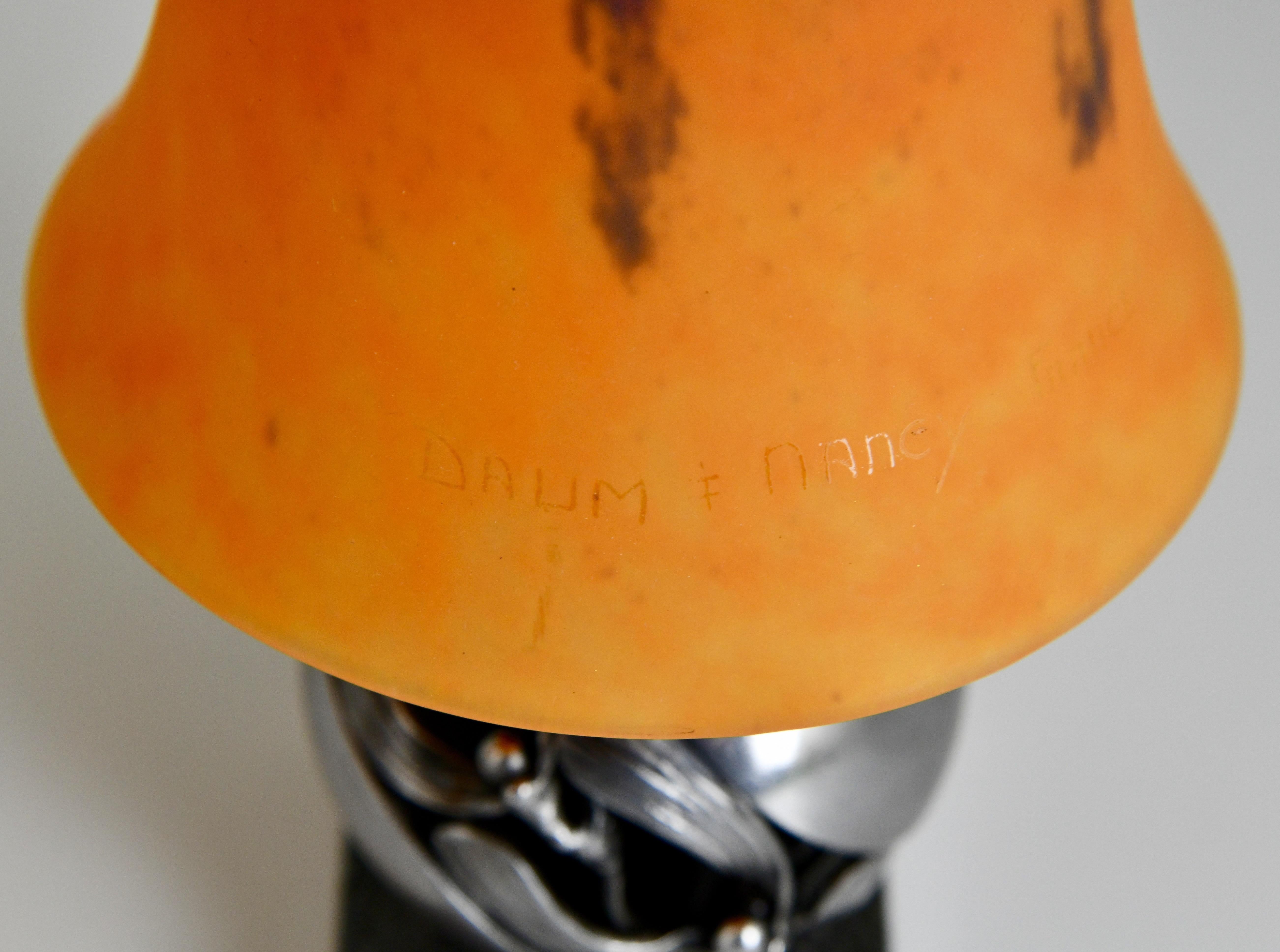 Ein Paar Boule de Gui Art-Déco-Tischlampen mit Mistletoe von Edgar Brandt und Daum, 1925 im Angebot 3