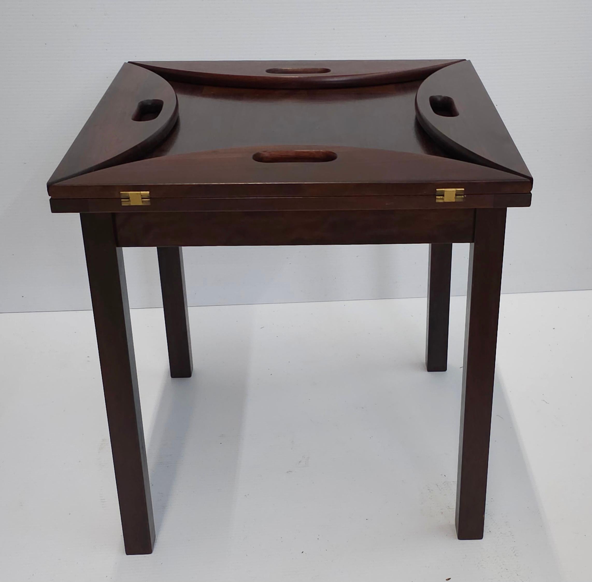 Paire de tables d'appoint danoises modernes Mobelfabrikken APS en bois de rose avec plateau en vente 2