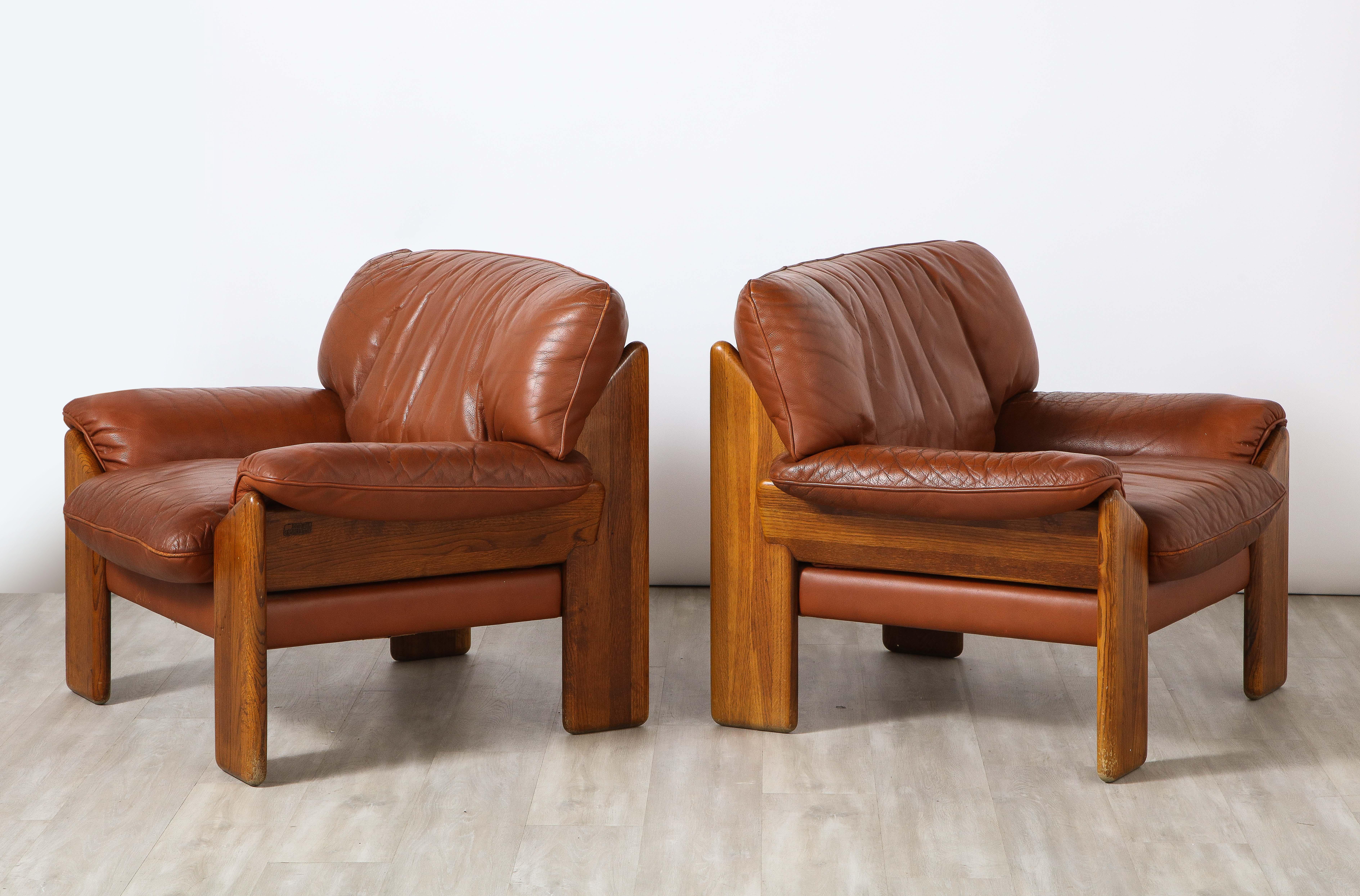Pair of Mobil Girgi Walnut and Leather Lounge Chairs, Italian 1970's 1