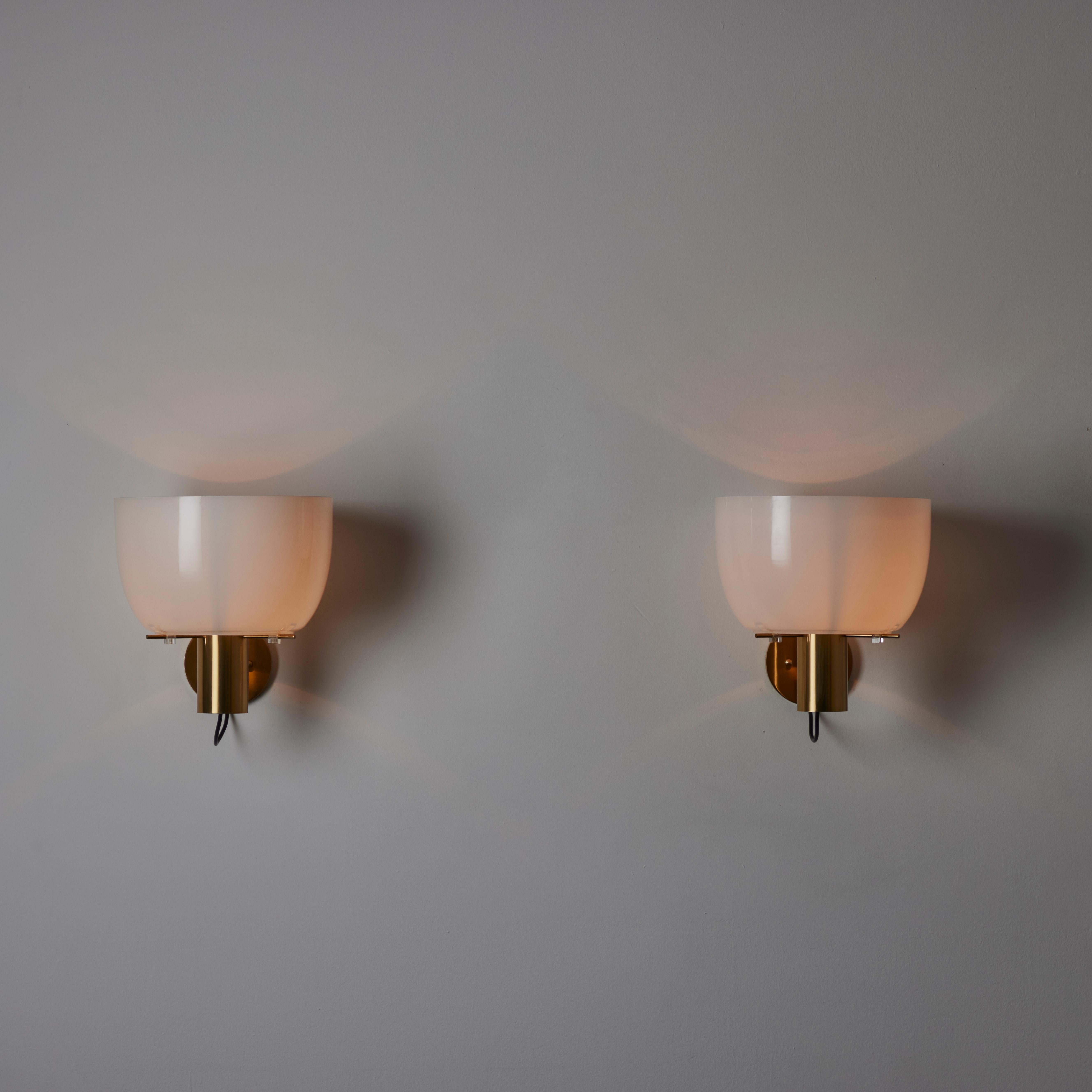 Mid-Century Modern Pair of Model 1121 Sconces by Ostuni & Forti for Oluce For Sale