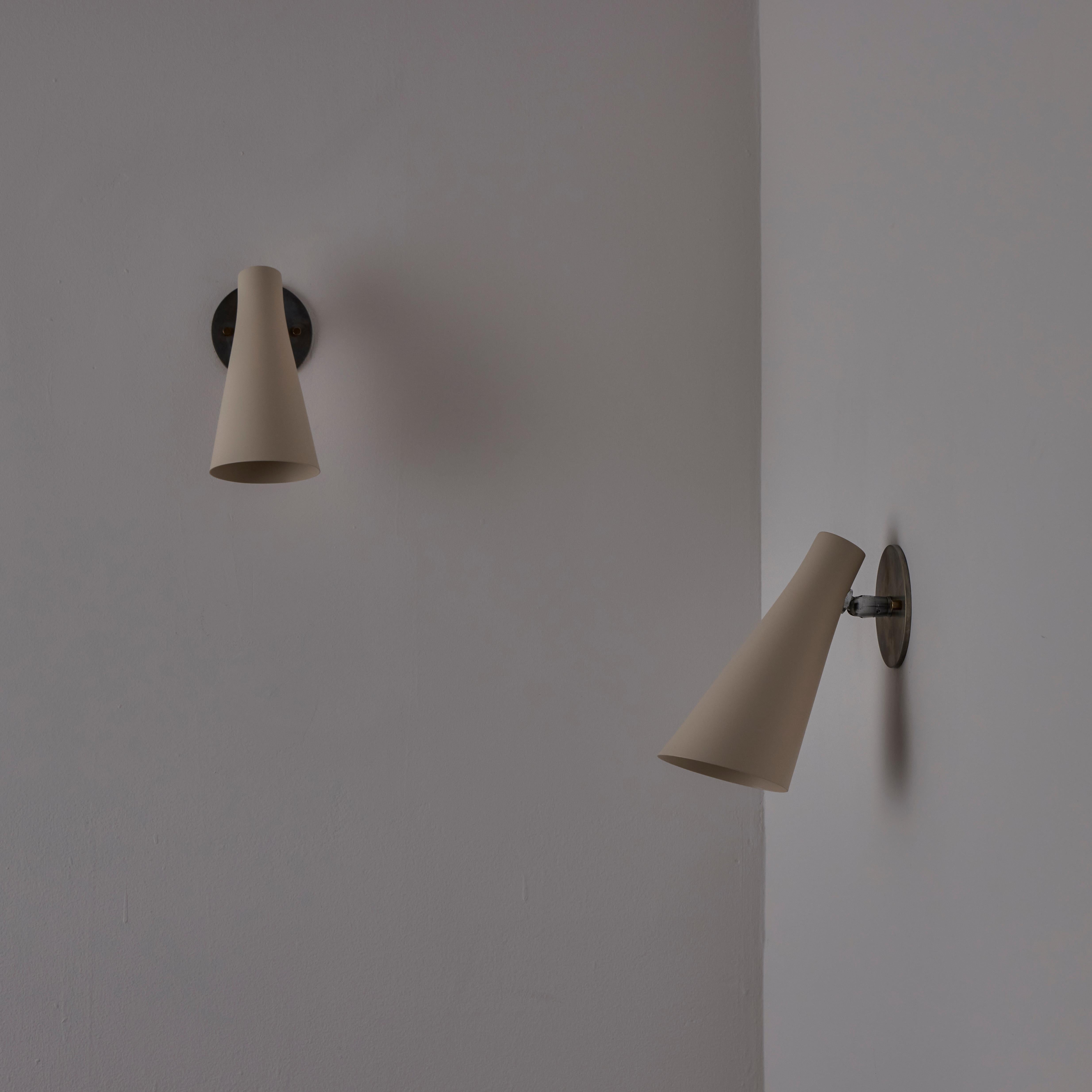 Pair of Model 138 Sconce by Giuseppe Ostuni for Oluce For Sale 5