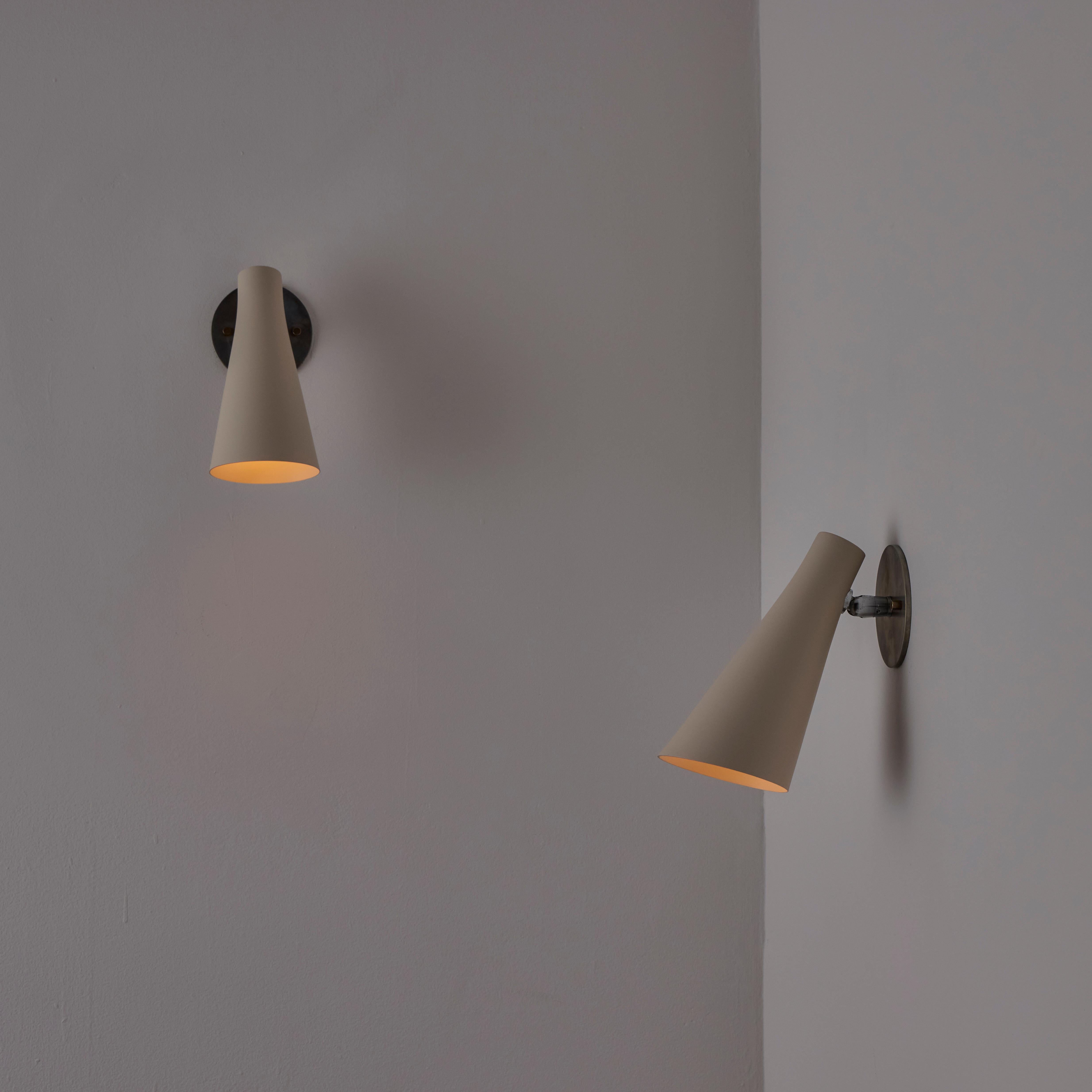 Pair of Model 138 Sconce by Giuseppe Ostuni for Oluce For Sale 6