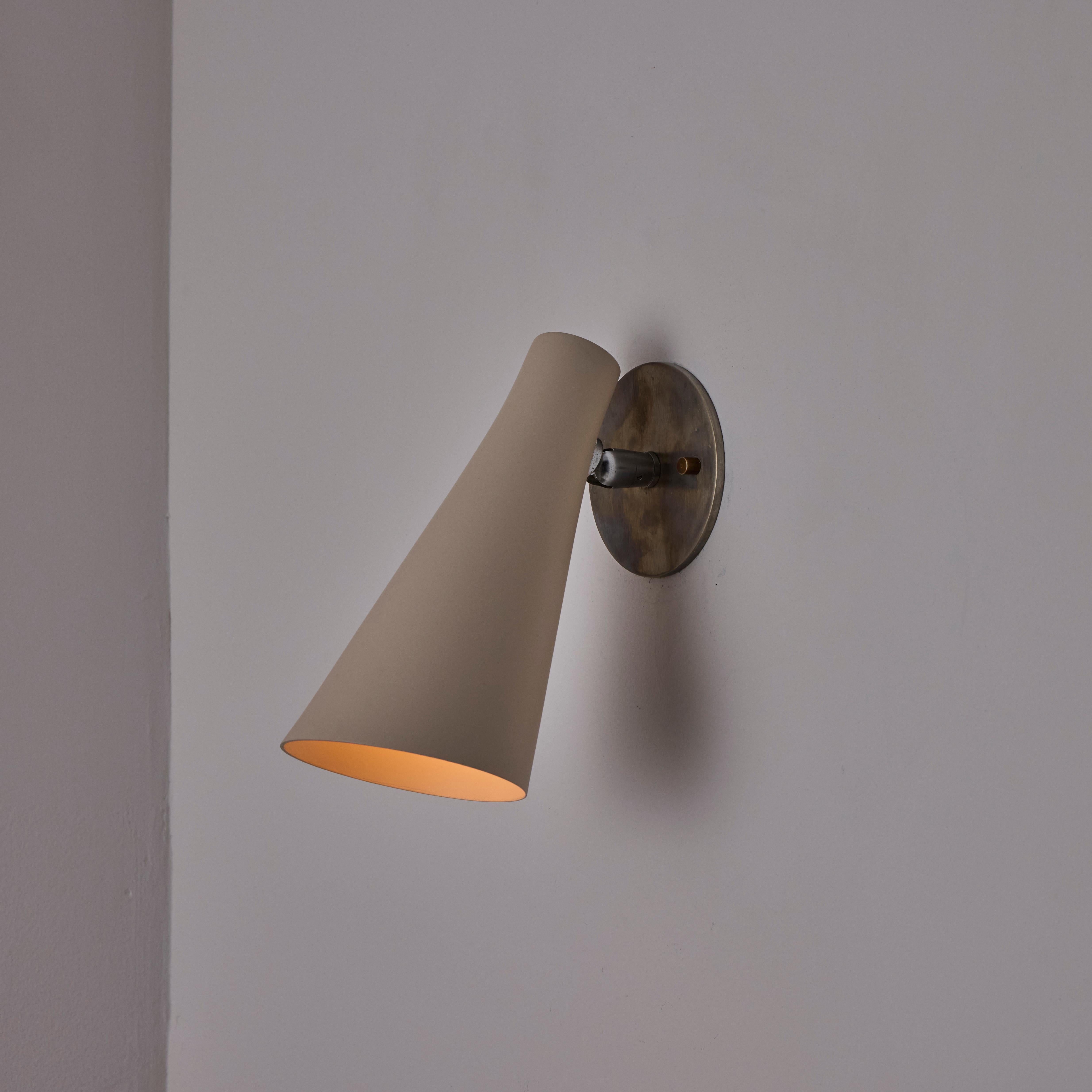 Pair of Model 138 Sconce by Giuseppe Ostuni for Oluce For Sale 7