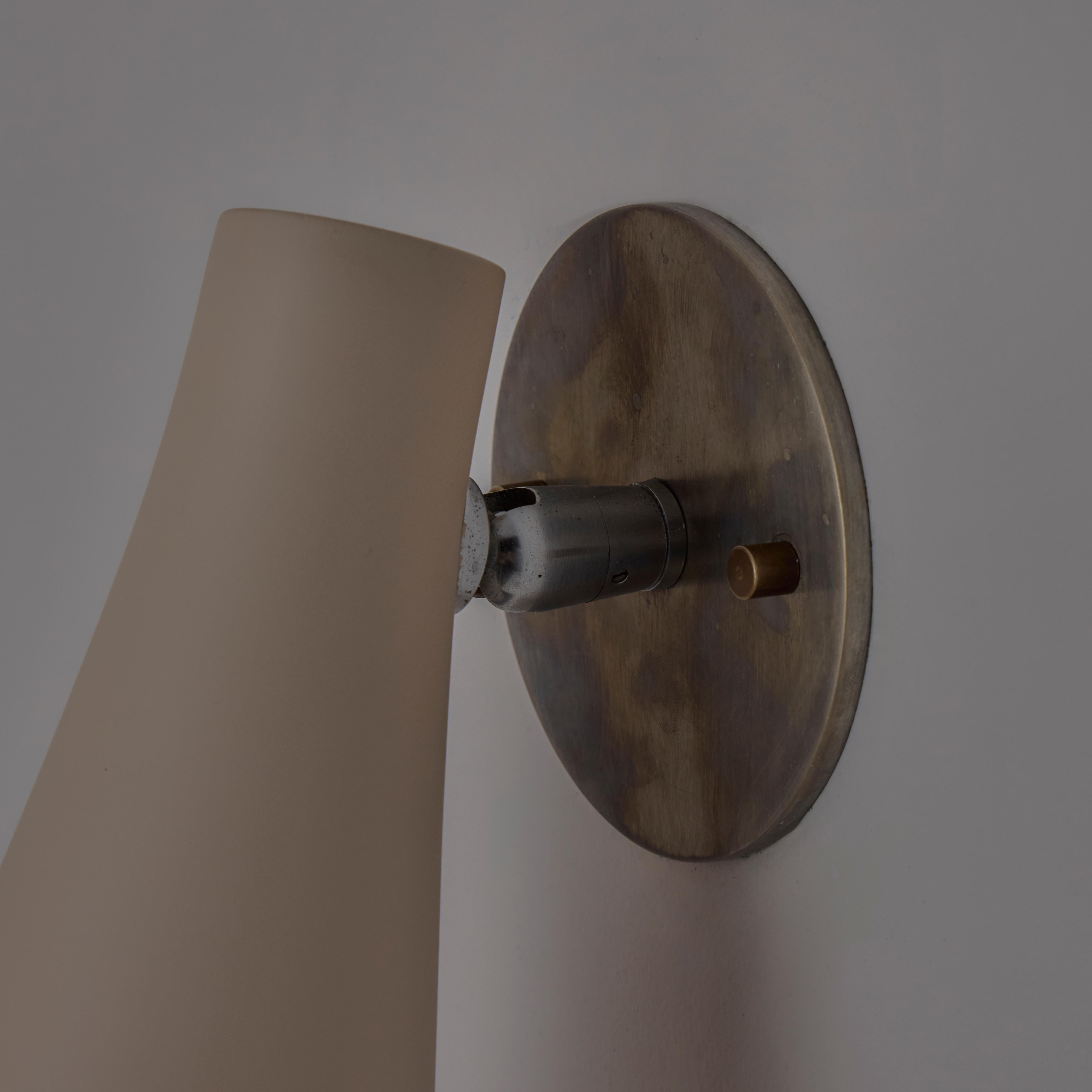 Pair of Model 138 Sconce by Giuseppe Ostuni for Oluce For Sale 9
