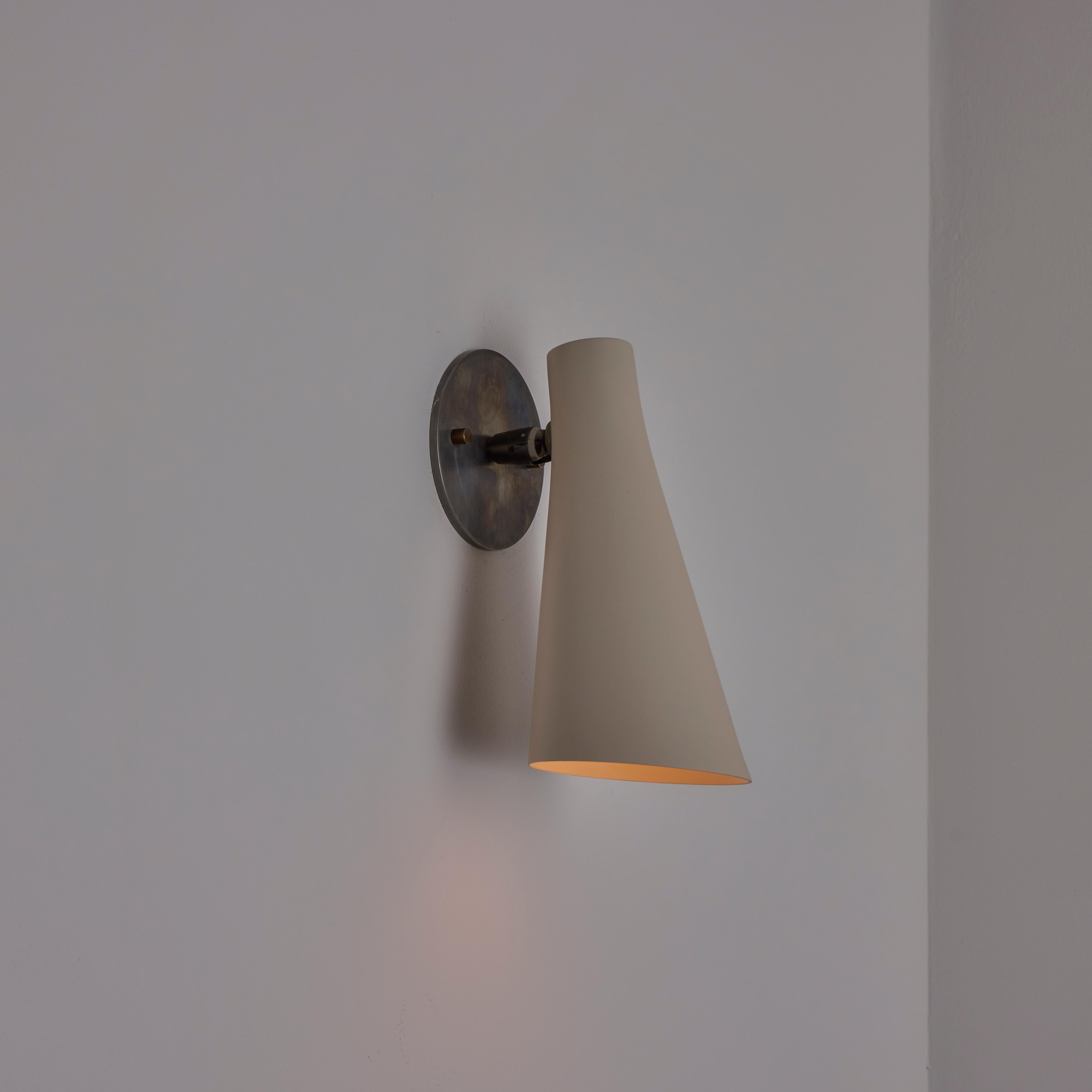 Enameled Pair of Model 138 Sconce by Giuseppe Ostuni for Oluce For Sale