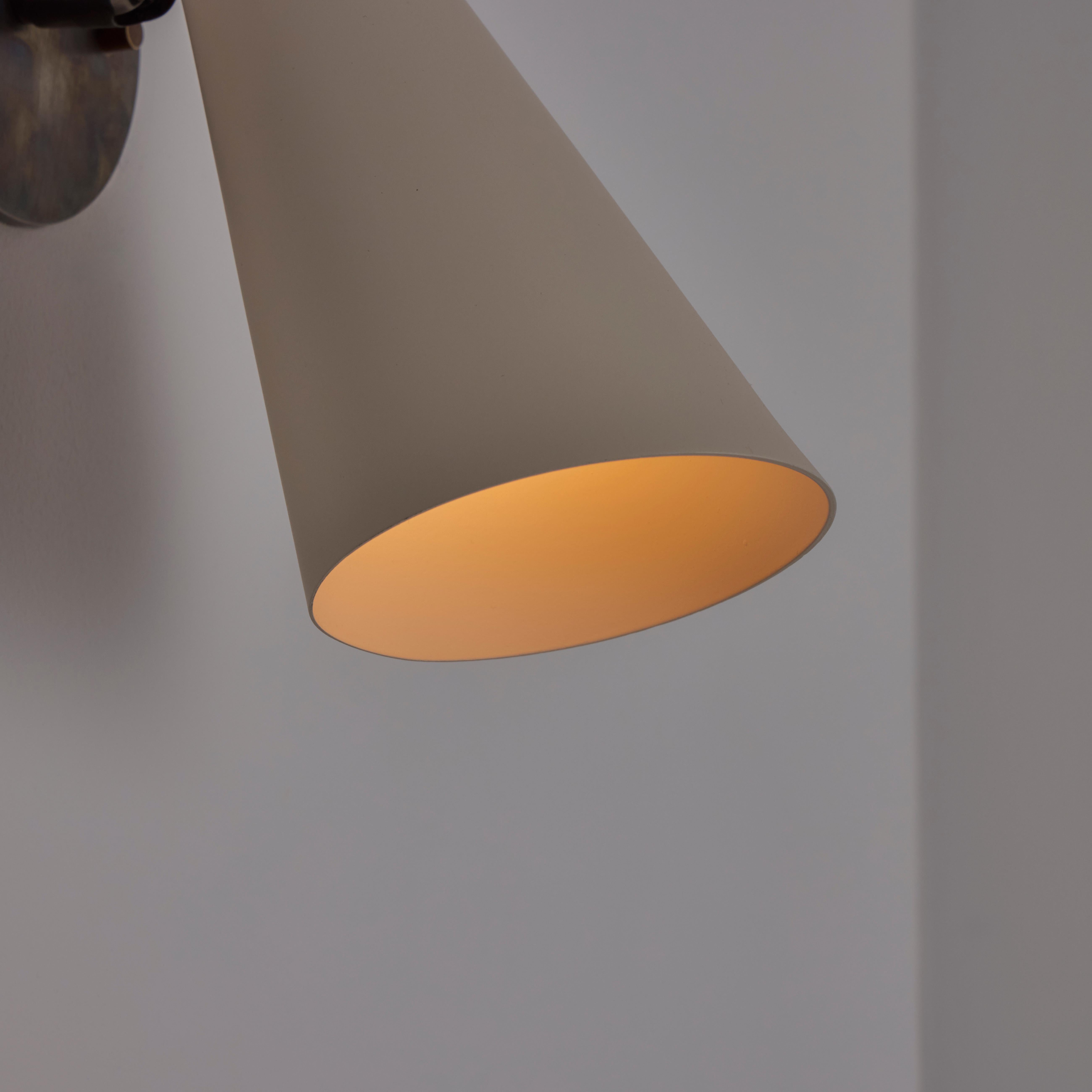 20th Century Pair of Model 138 Sconce by Giuseppe Ostuni for Oluce For Sale