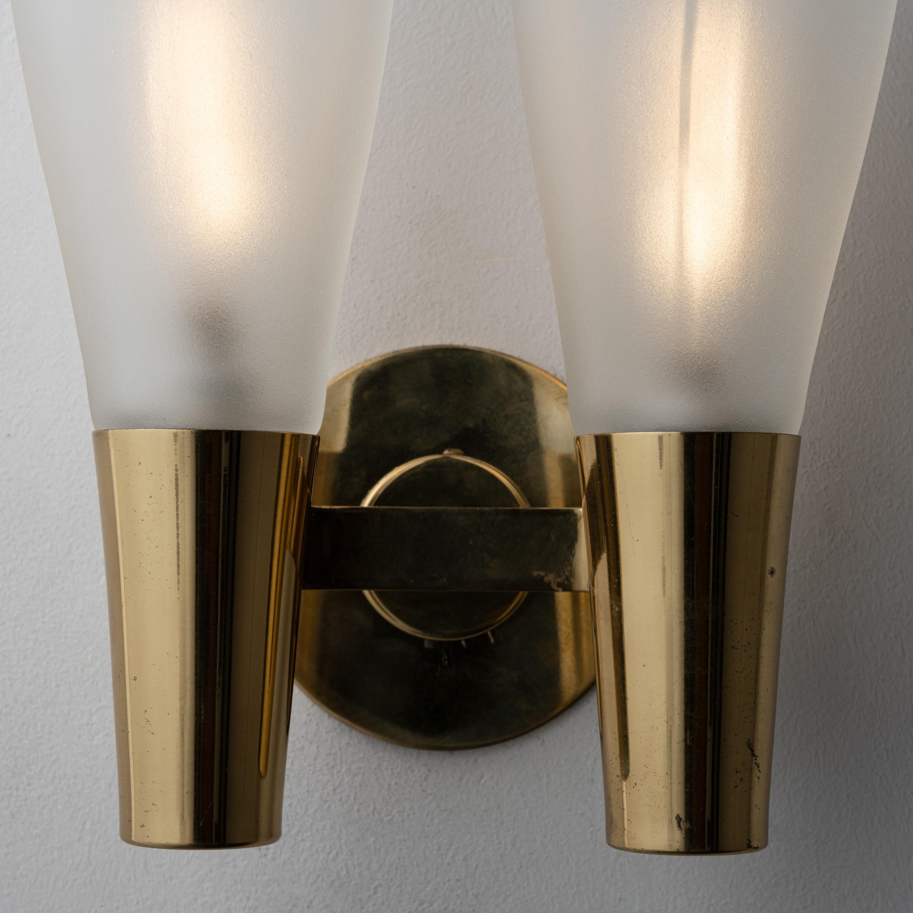Mid-20th Century Pair of Model 1537 Sconces by Pietro Chiesa for Fontana Arte
