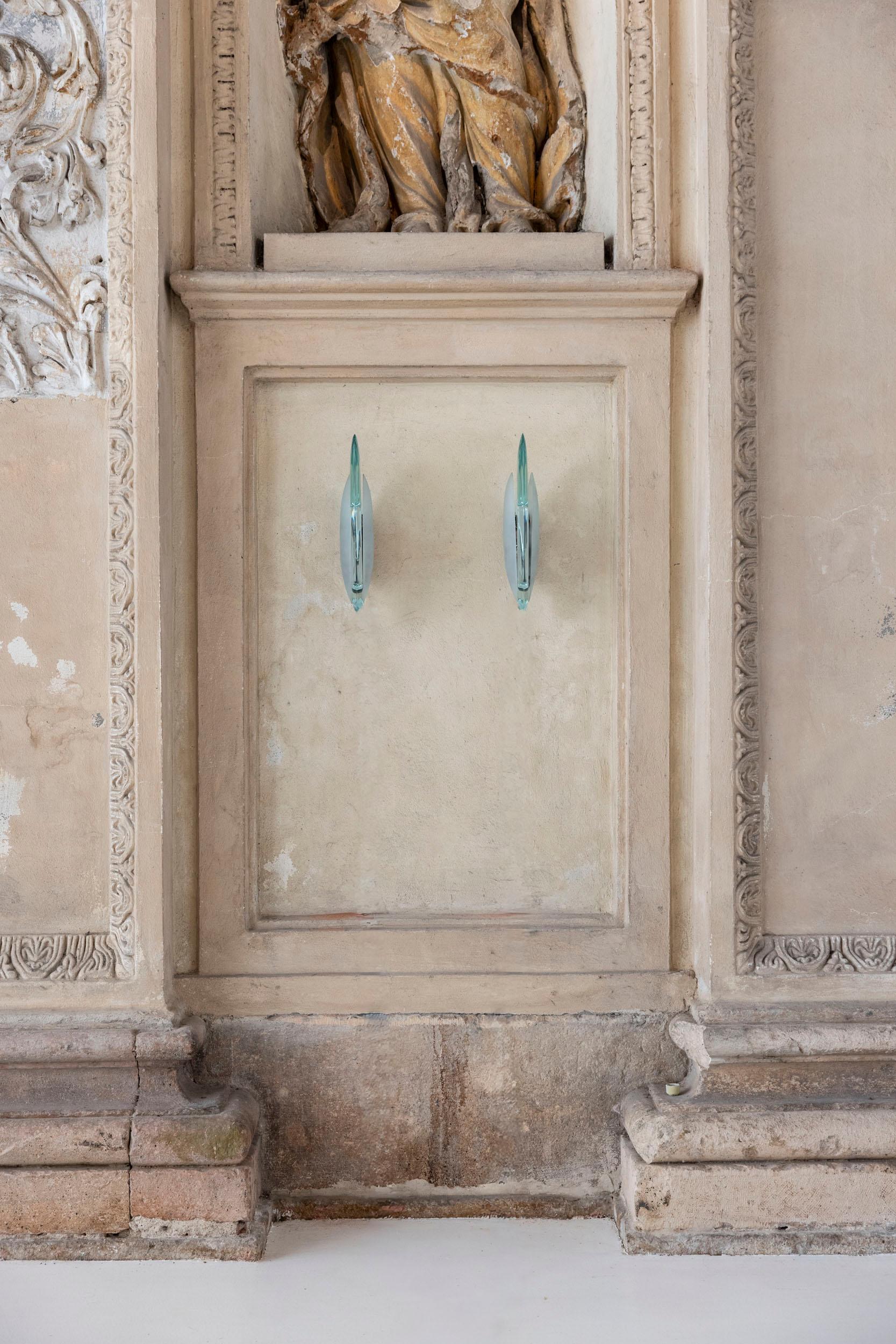 Cristal Paire de lampes murales Model 1552 par Max Ingrand pour Fontana Arte, Italie, années 1950 en vente