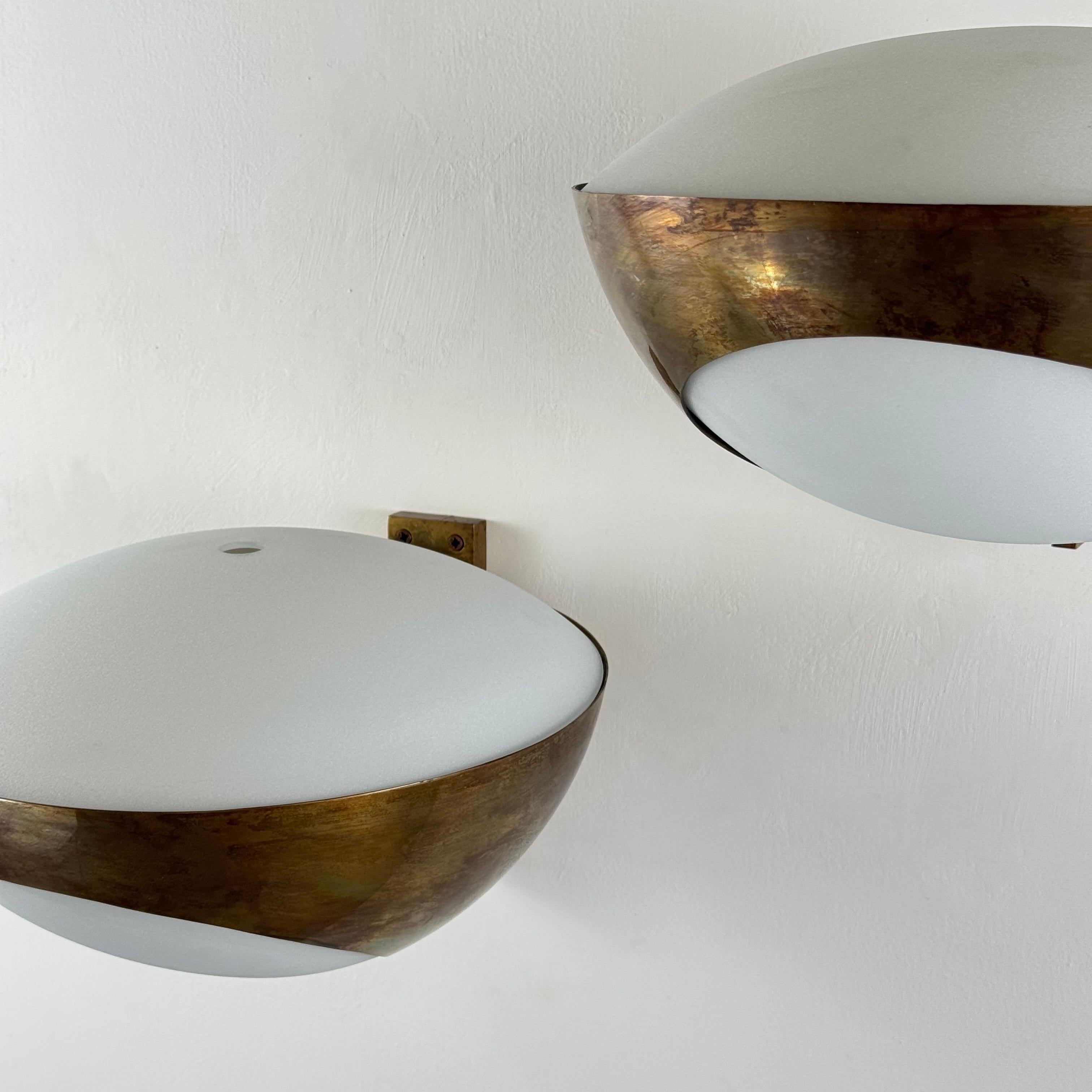 Paire d'appliques en laiton Model No 1963 de Max Ingrand pour Fontana Arte, années 1960 en vente 2