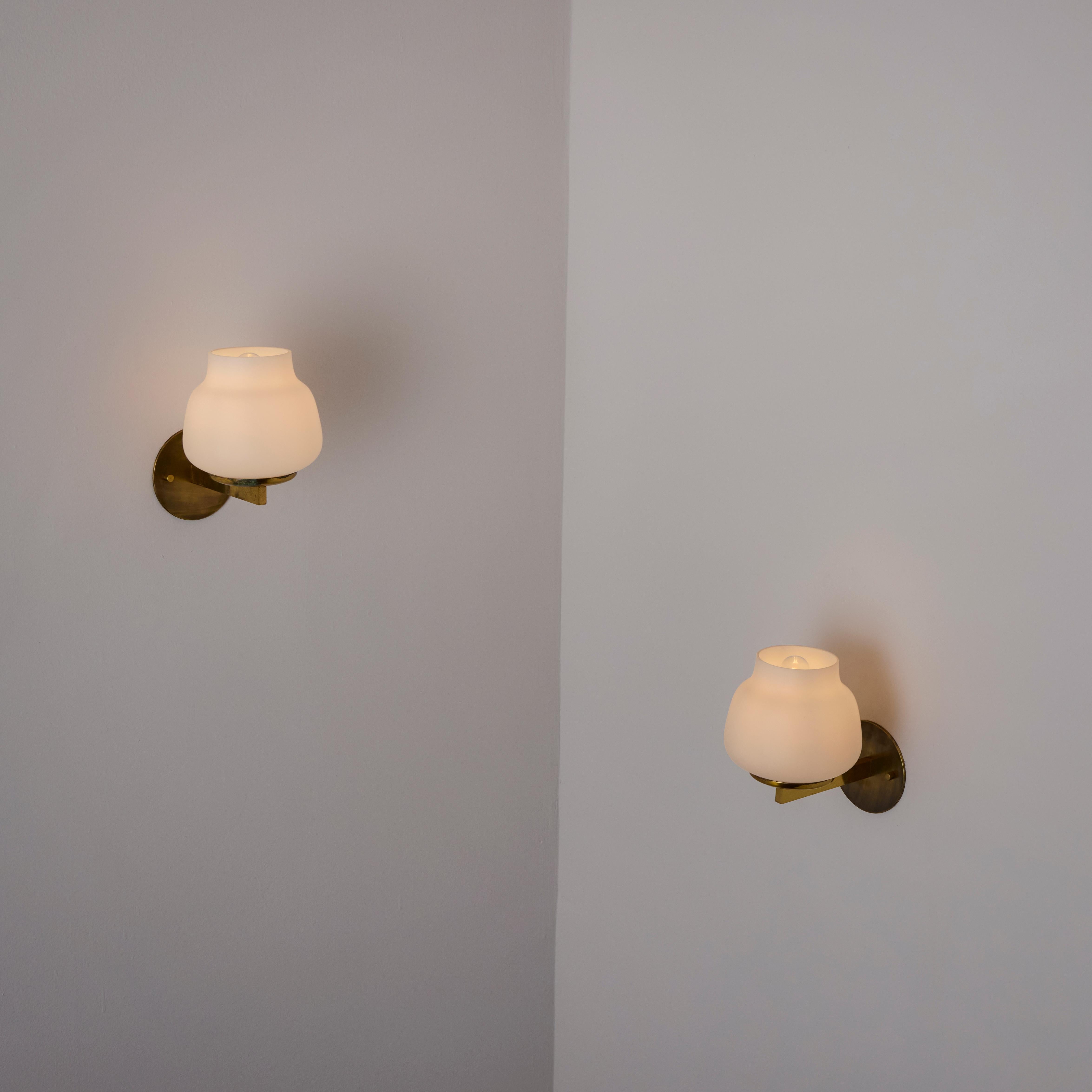Pair of model 2078 Sconces by Pierre Disderot en venta 2