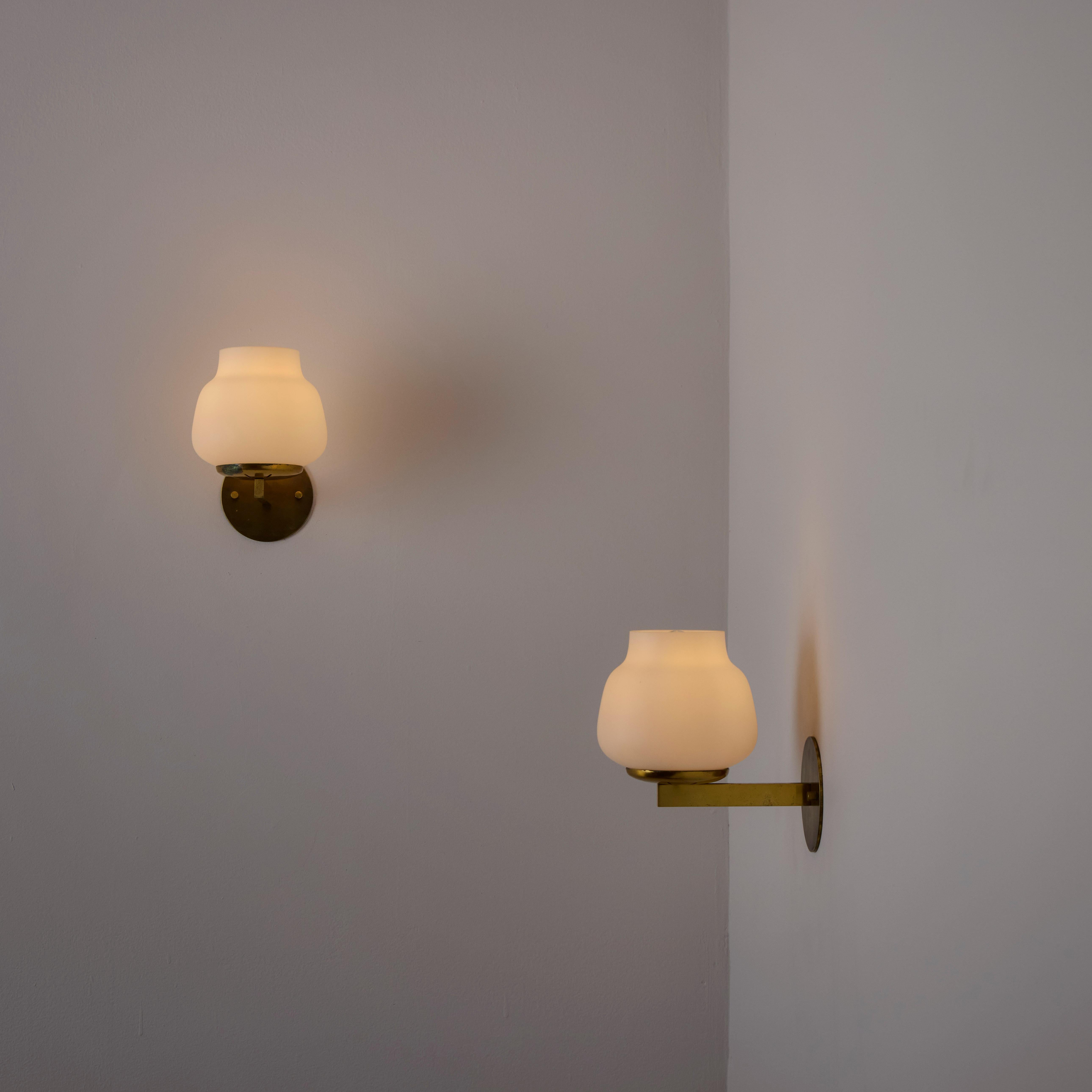 Pair of model 2078 Sconces by Pierre Disderot en venta 4