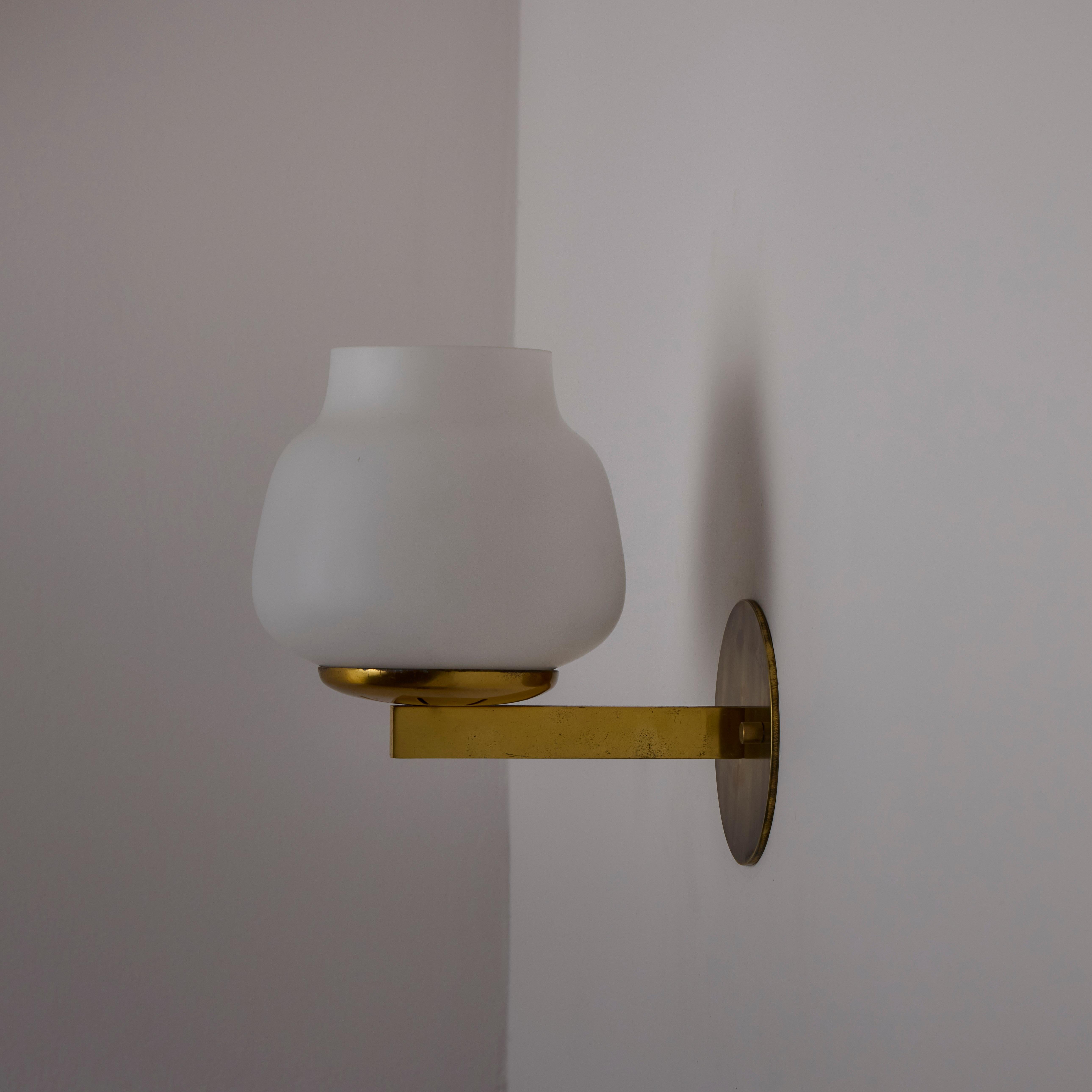 Pair of model 2078 Sconces by Pierre Disderot en venta 7