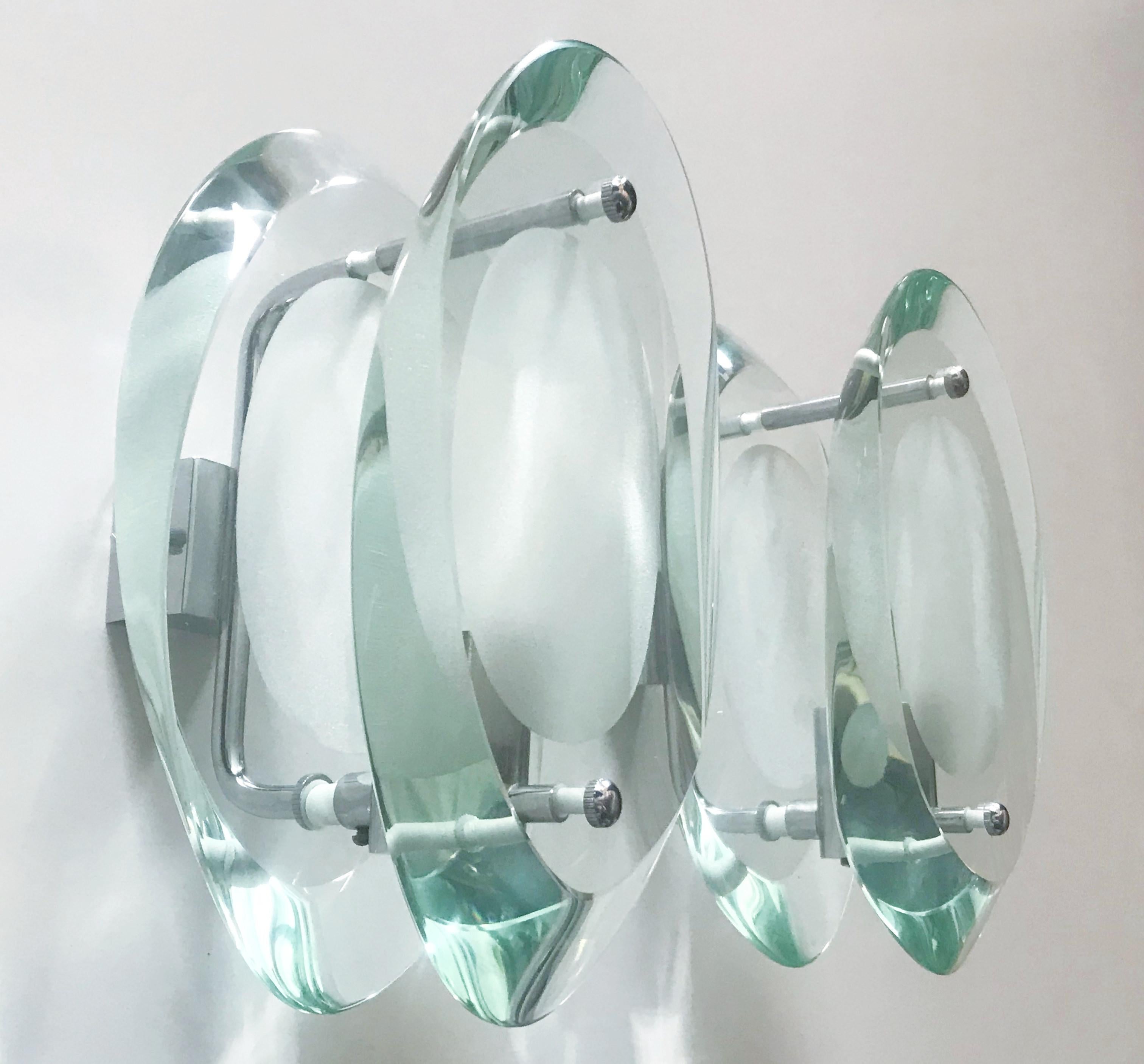 Pair of Model 2093 Sconces by Max Ingrand for Fontana Arte In Good Condition In Los Angeles, CA