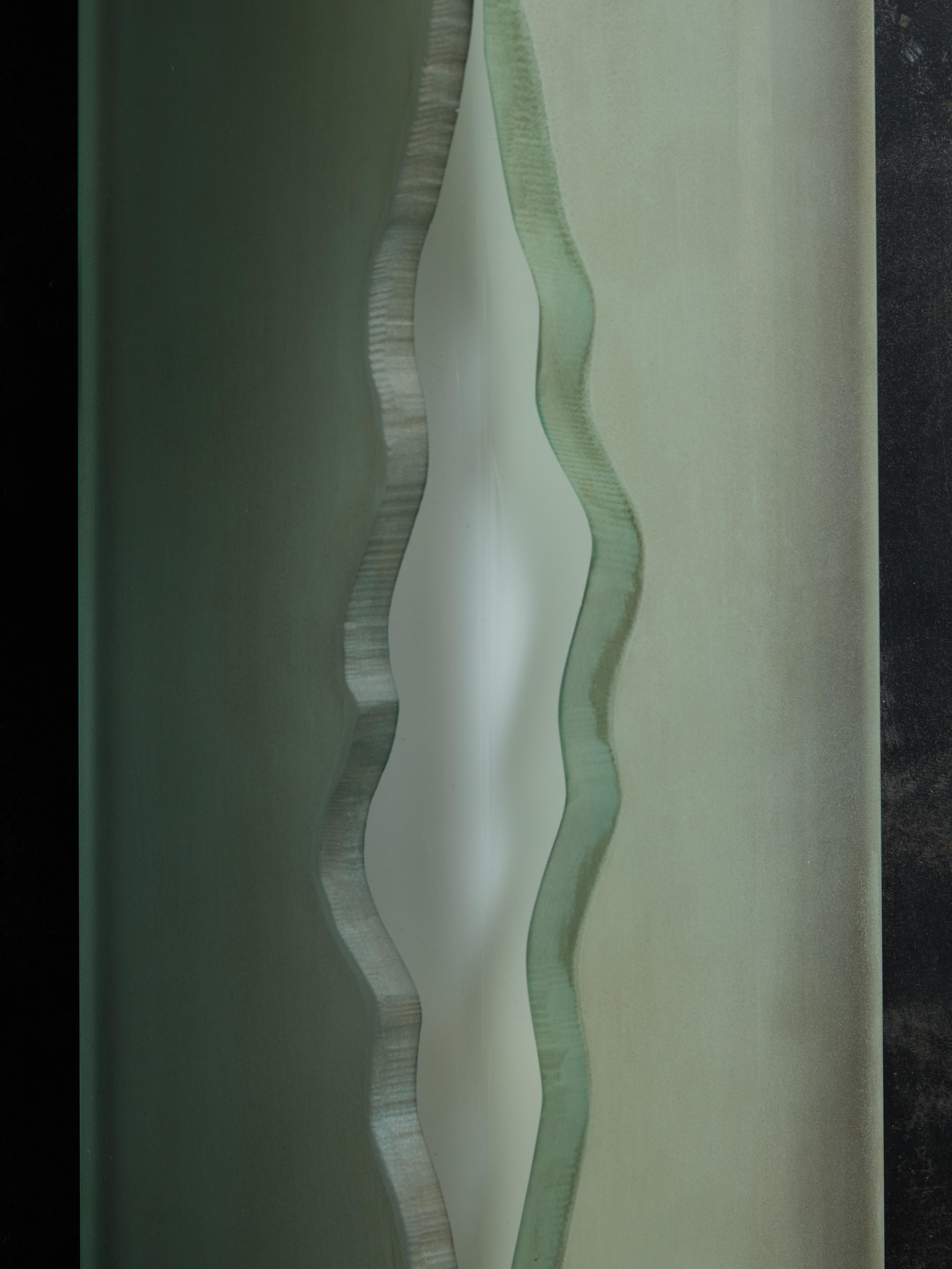 Milieu du XXe siècle Paire d'appliques murales modèle 2443 de Max Ingrand pour Fontana Arte en vente