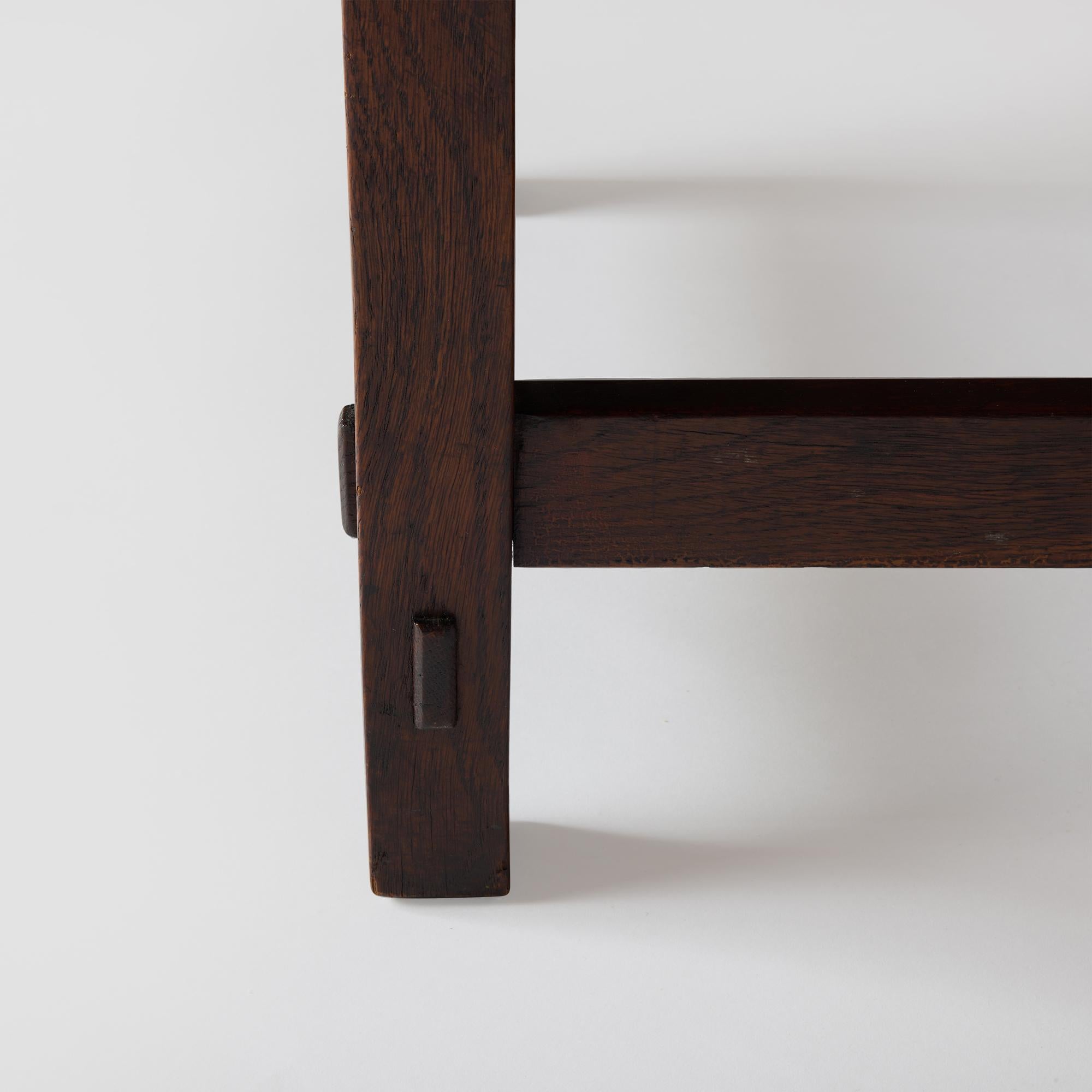 Pareja de Reposapiés Modelo 300 de Gustav Stickley en venta 5