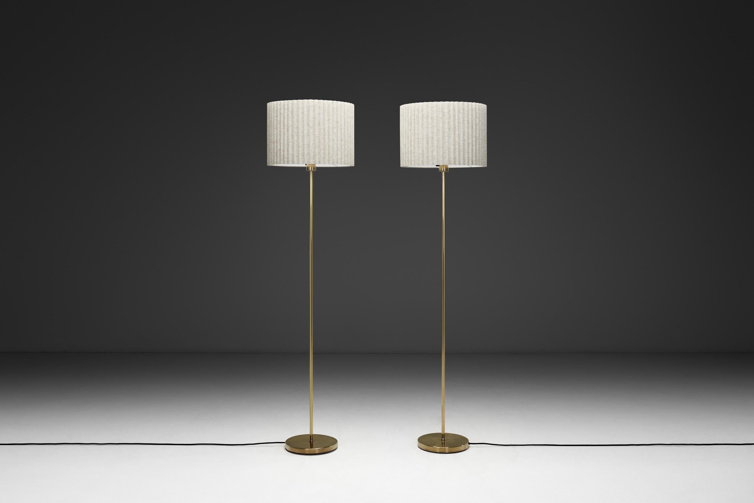 Coppia di lampade da terra modello 