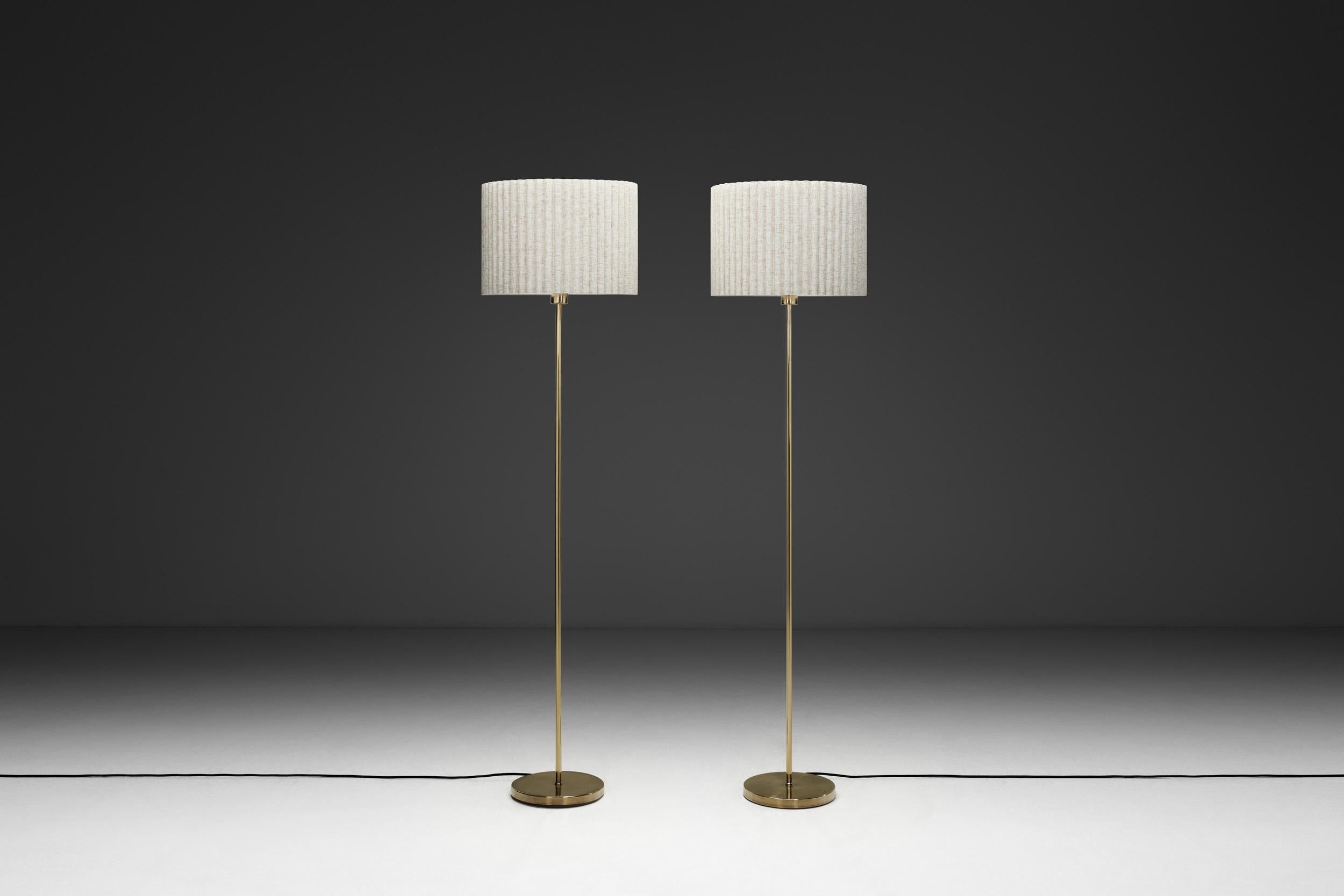 Coppia di lampade da terra modello 