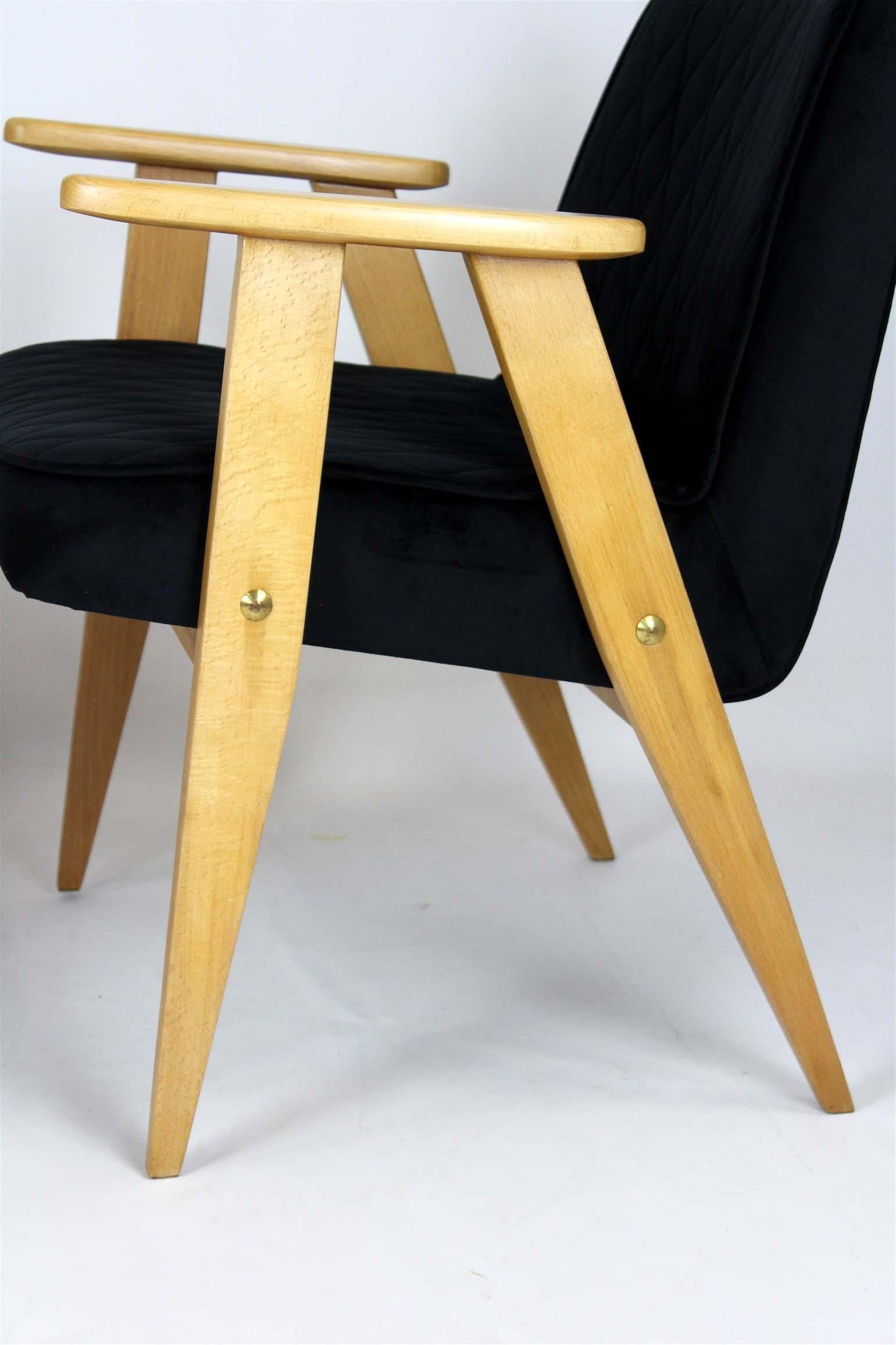 Pair of Model 366 Armchairs by Józef Chierowski, Restored, Poland, 1960s For Sale 5