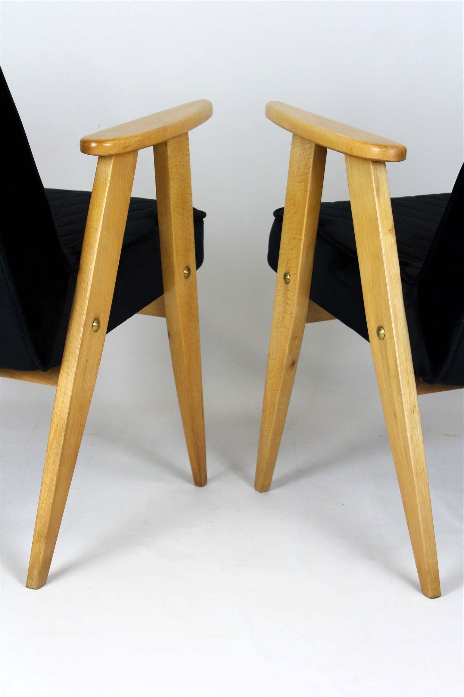 Pair of Model 366 Armchairs by Józef Chierowski, Restored, Poland, 1960s For Sale 11