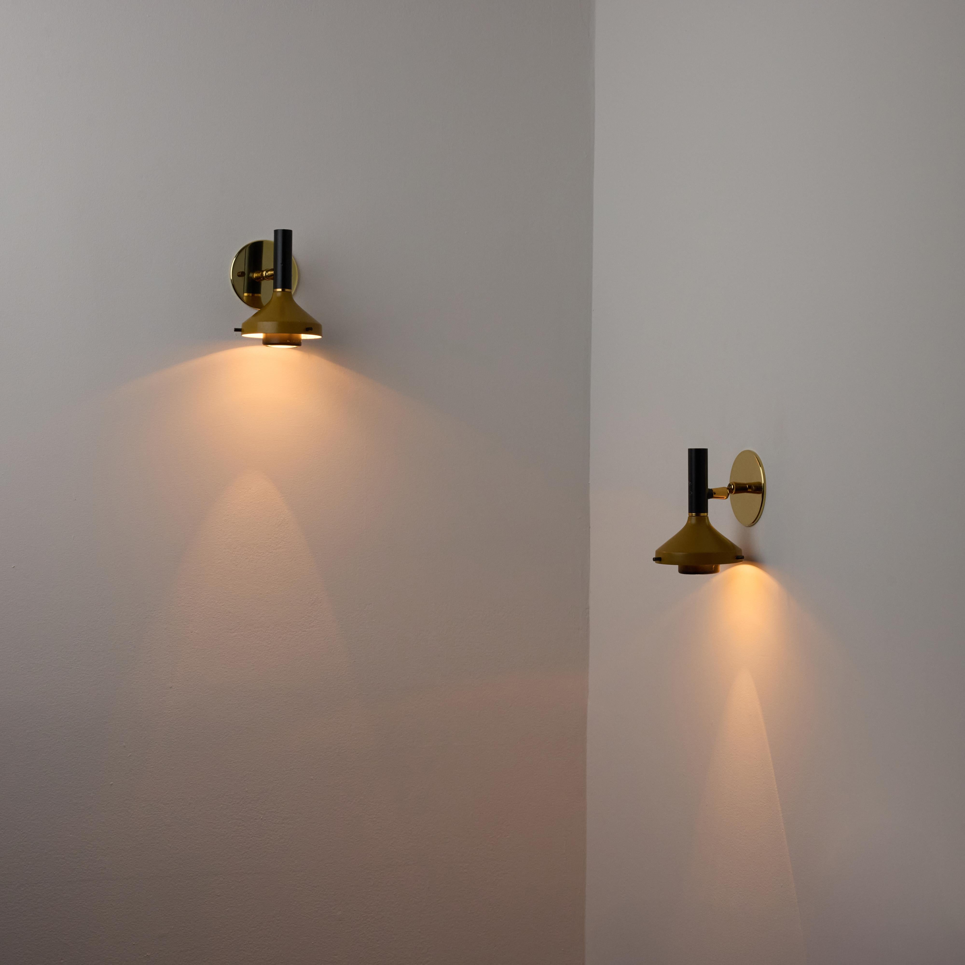 Coppia di lampade modello 533 di Oscar Torlasco per Lumi In condizioni buone in vendita a Los Angeles, CA