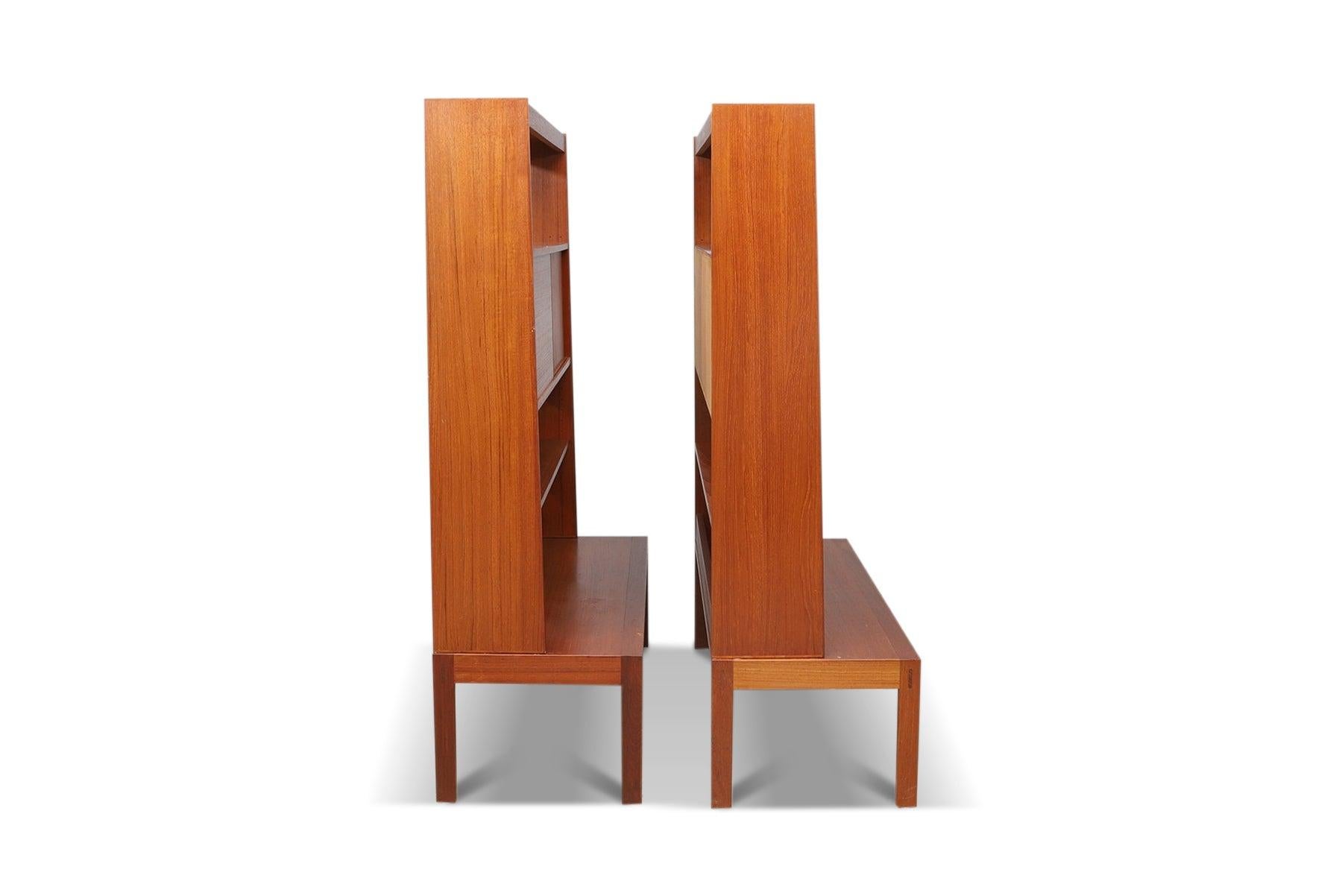 Pair of Model 5492 Teak Bookcases by Svante Skough In Excellent Condition In Berkeley, CA