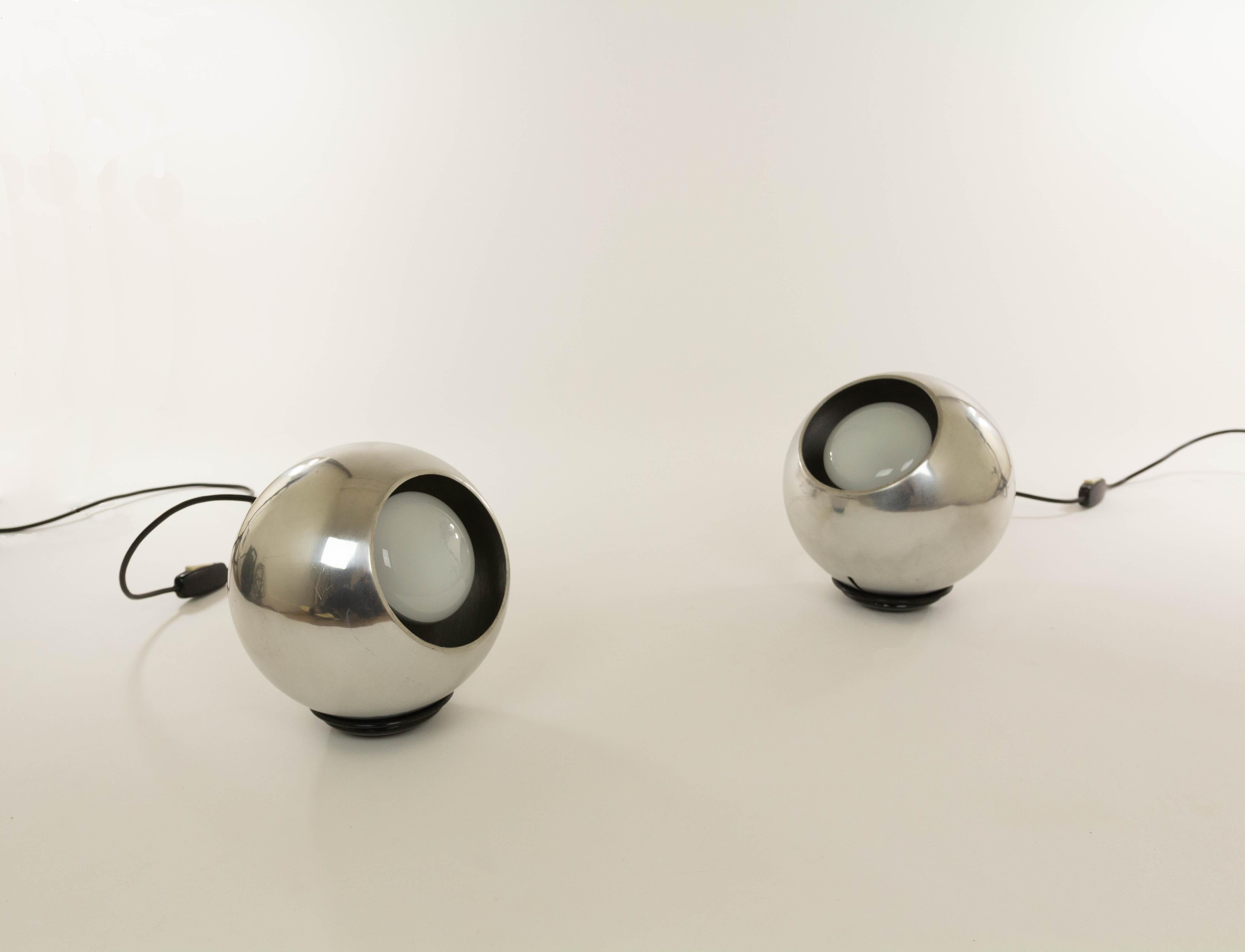 Pair of Model 586 table lamps by Gino Sarfatti for Arteluce, 1960s In Good Condition For Sale In Rotterdam, NL