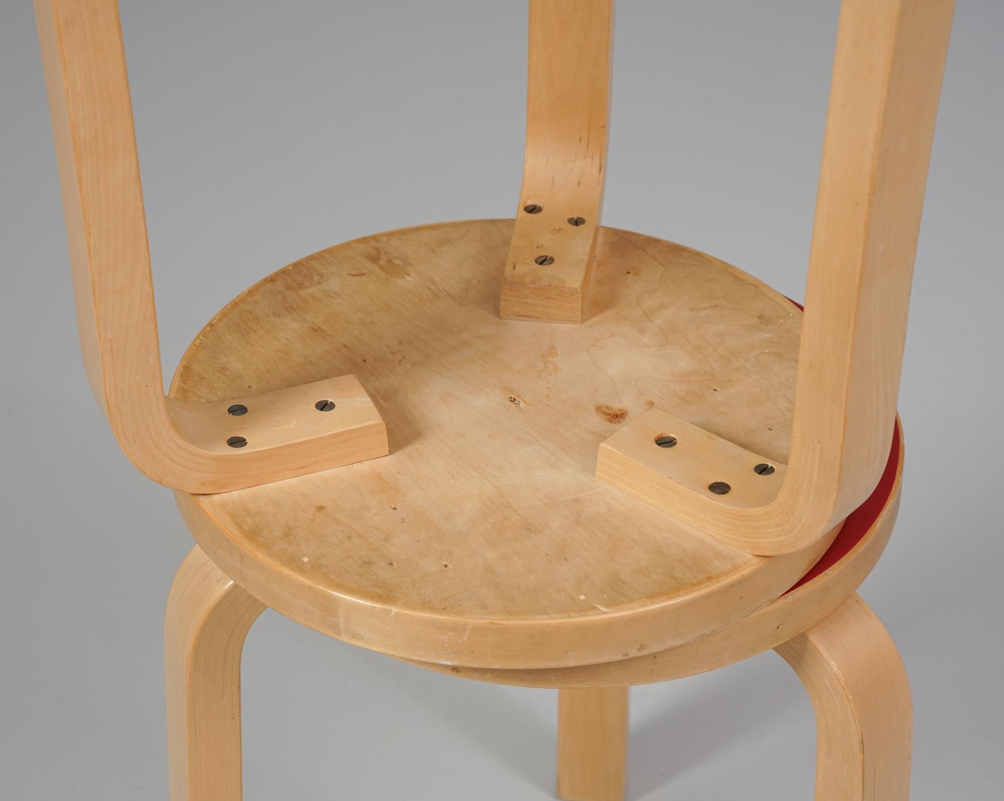 Mid-20th Century Pair of Model 60 Stools, Alvar Aalto, Artek, 1960s For Sale