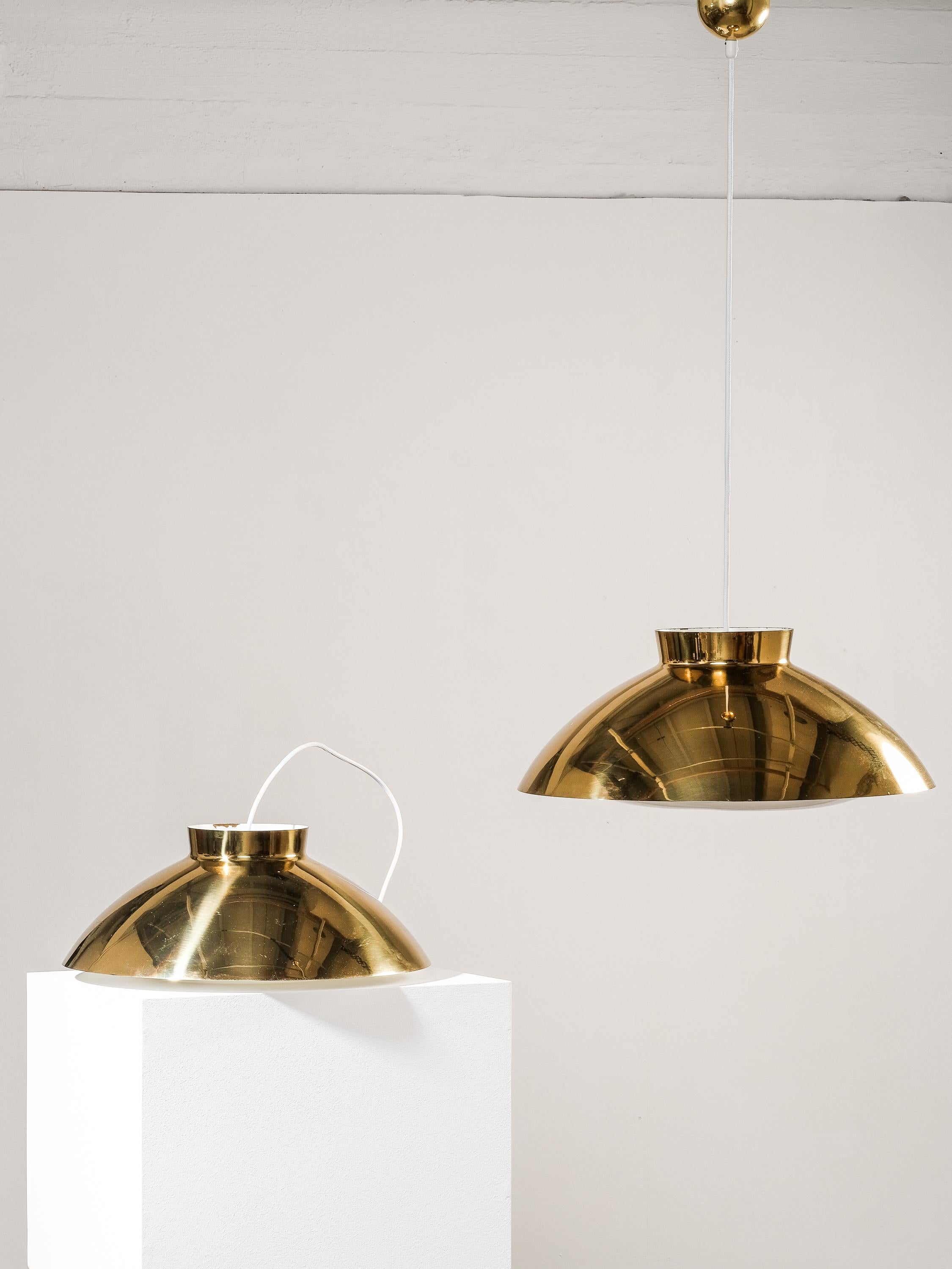 Pair of Model 61-368 Lisa Johansson-Pape Brass Pendants, Orno, Finland, 1950s For Sale 6