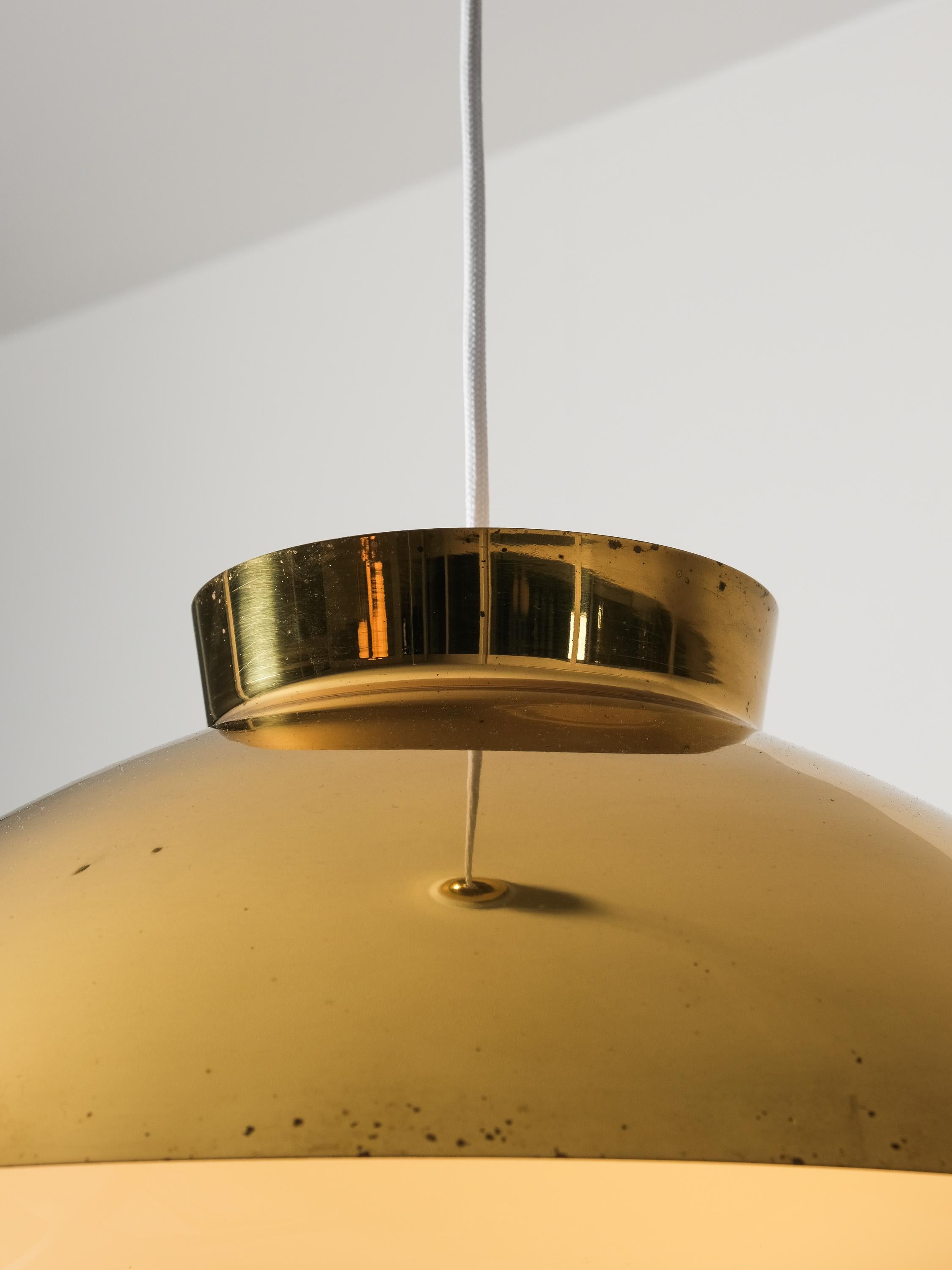 Pair of Model 61-368 Lisa Johansson-Pape Brass Pendants, Orno, Finland, 1950s For Sale 2