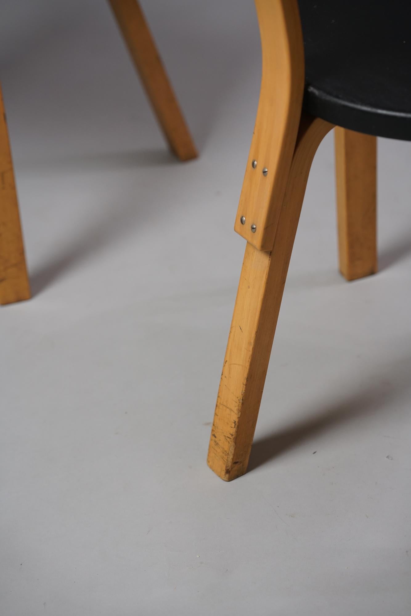 Mid-20th Century Pair of Model 69 Chairs, Alvar Aalto, Artek, 1960s
