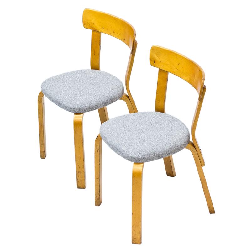 Pair of Model 69 Chairs by Alvar Aalto