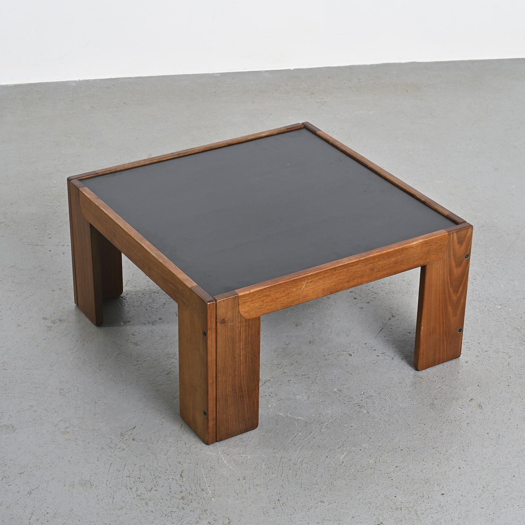 Coppia di tavolini Model 771 di Tobia Scarpa per Cassina, circa 1965 in vendita 6