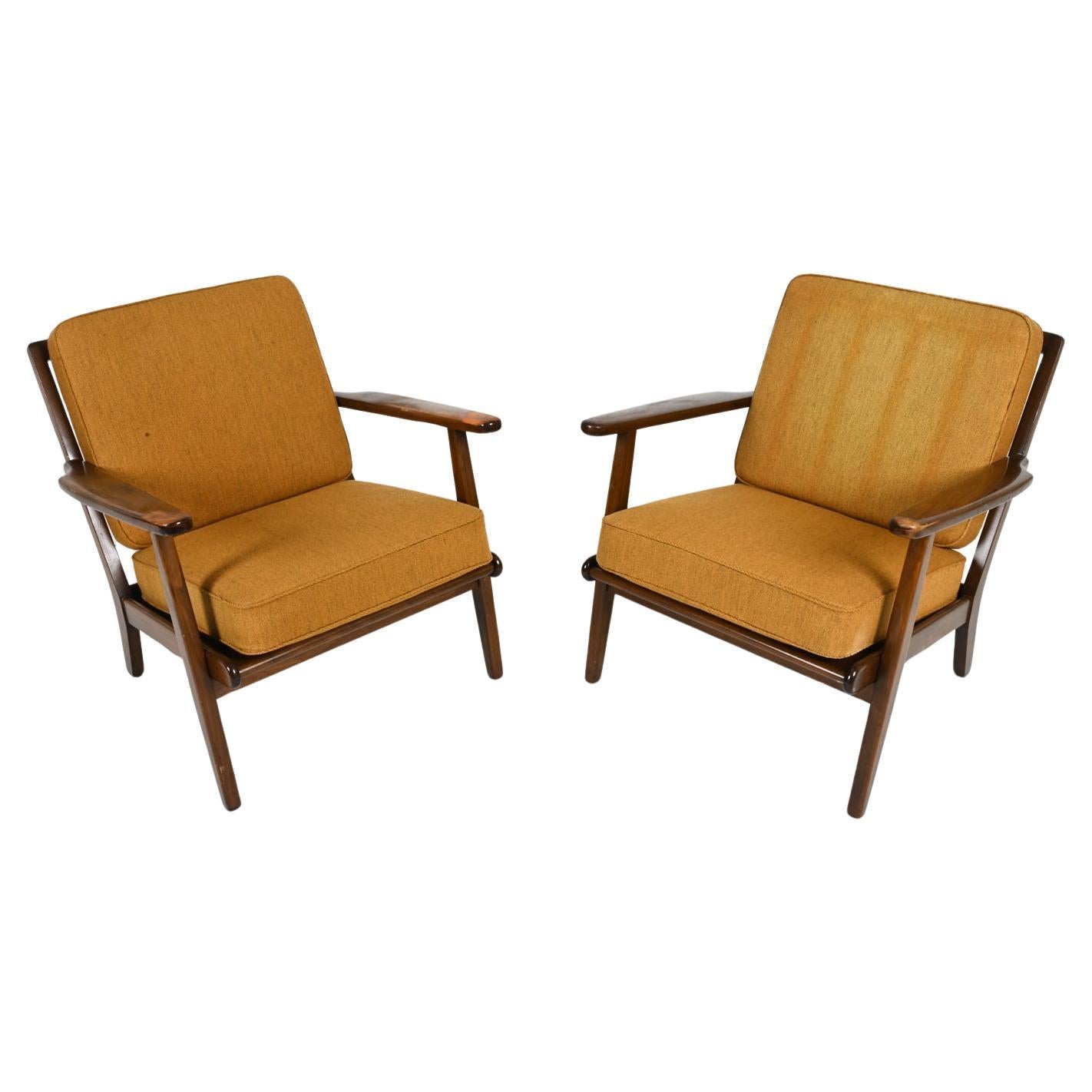 Pair of Model GE 88 Armchairs in Beech, Designed by Aage Pedersen for GETAMA