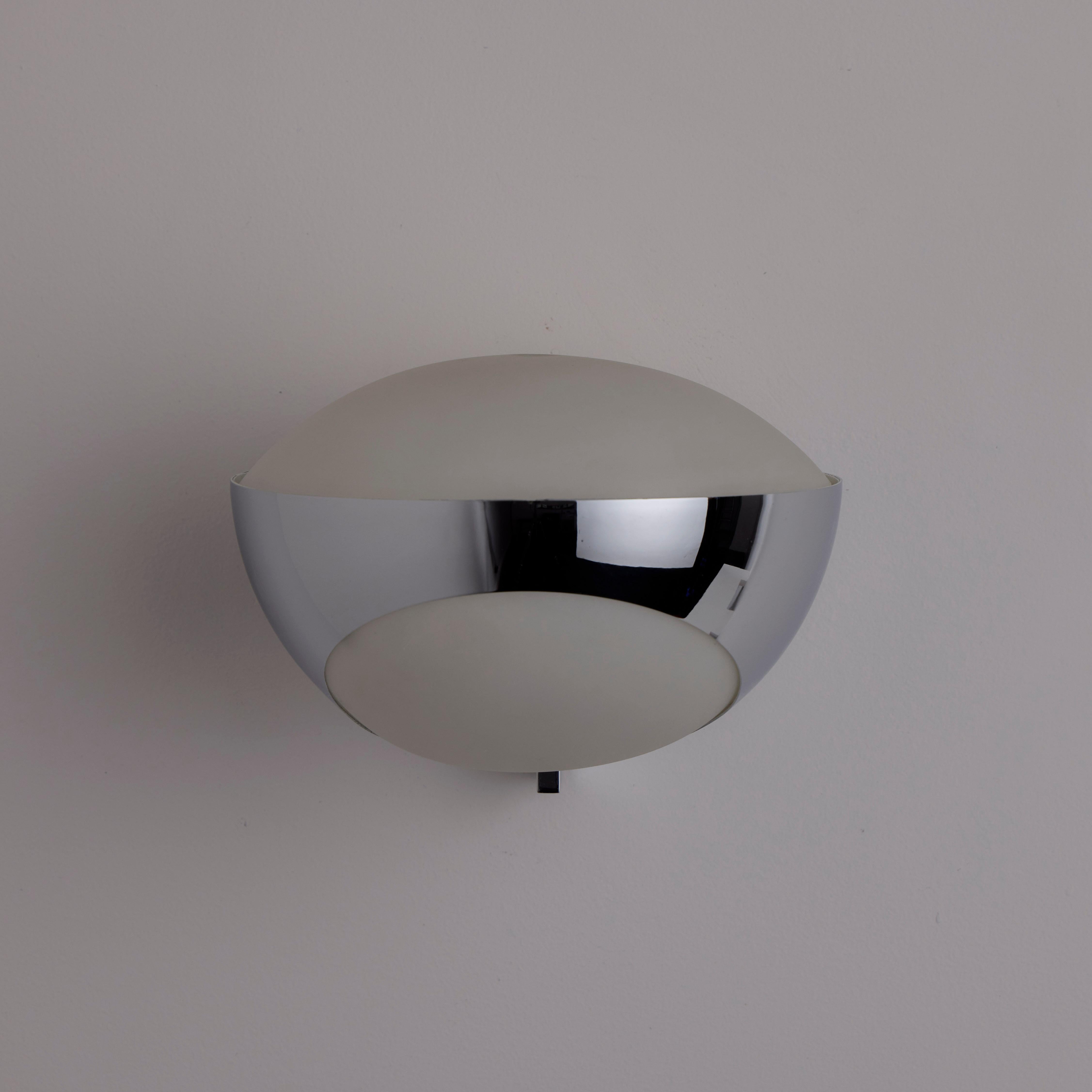 Paar Model No. 1963 Wandleuchter von Max Ingrand für Fontanta Arte (Mitte des 20. Jahrhunderts) im Angebot