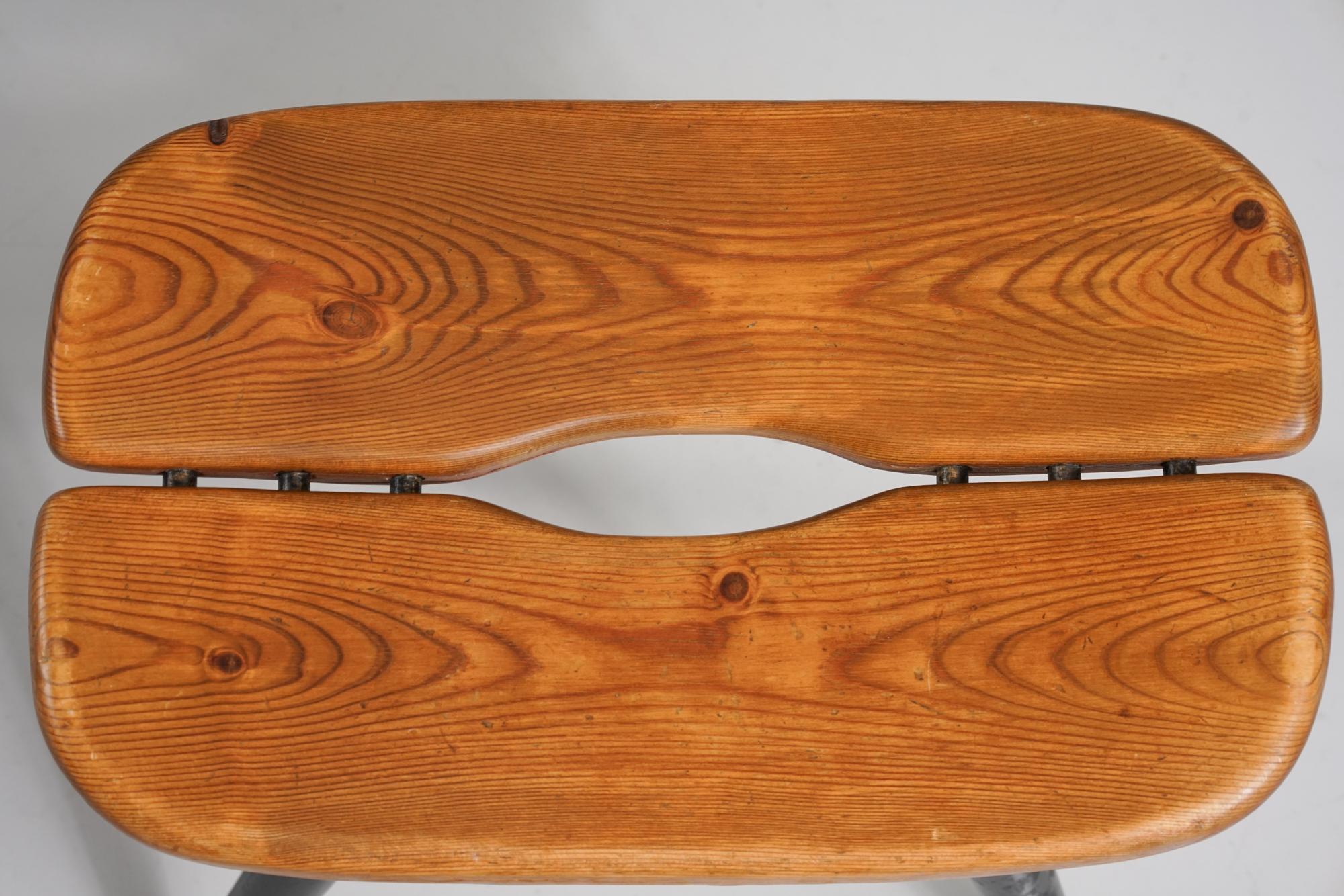 Paire de tabourets Model No Noovaara, Ilmari Tapiovaara, Laukaan Puu, Finlande, années 1950 Bon état - En vente à Helsinki, Uusimaa