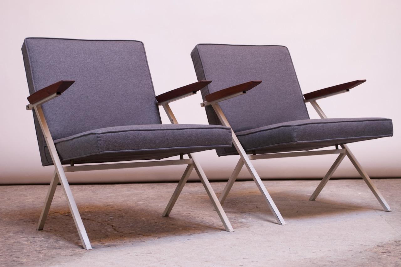 Pair of model R-83 lounge / armchairs designed by Czechoslovakian Architect, Ladislav Rado, and produced for only one year in 1955 by Knoll and Drake (a collaboration between Hans Knoll and Drake Furniture of Austin, Texas and a short-lived
