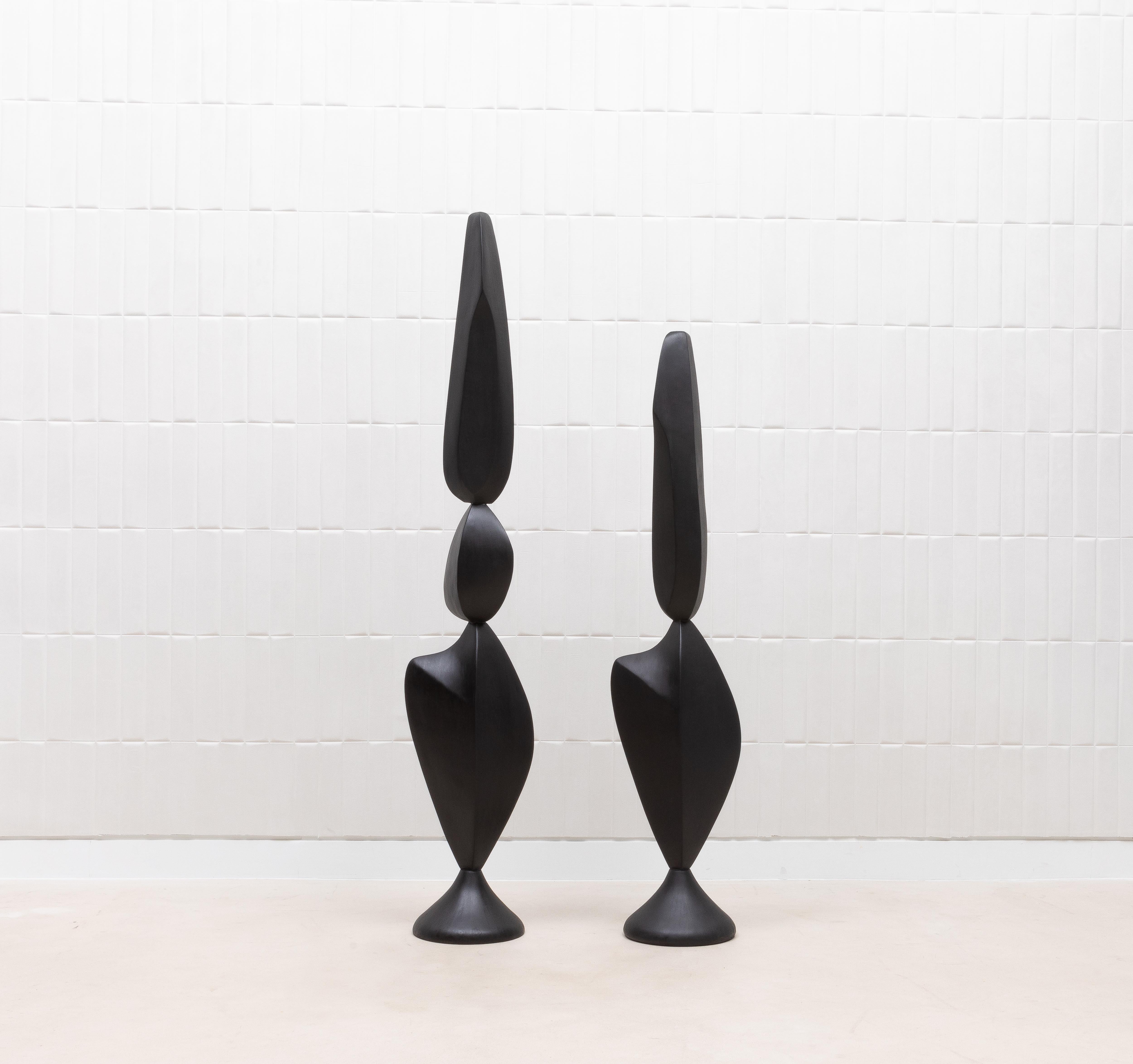 Fatto a mano Coppia di sculture astratte moderne XL in Oak di Patrick Coard Paris in vendita