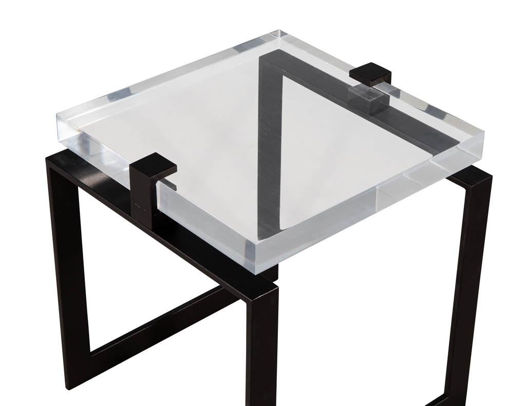 Contemporary Pair of Modern Acrylic and Metal Side Tables For Sale
