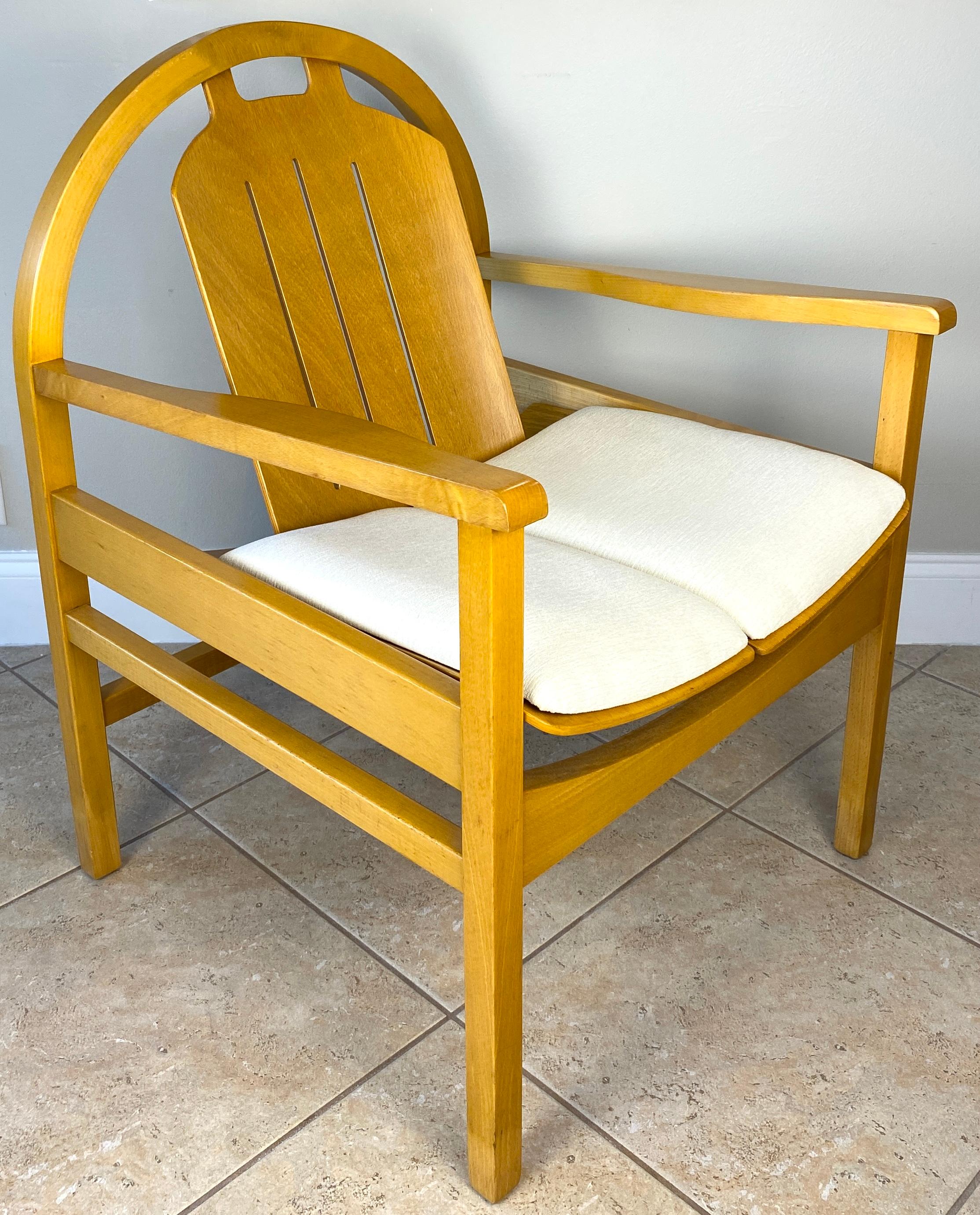 Mid-Century Modern Paire de fauteuils modernes Argos en bois de hêtre + tissu, Baumann en vente